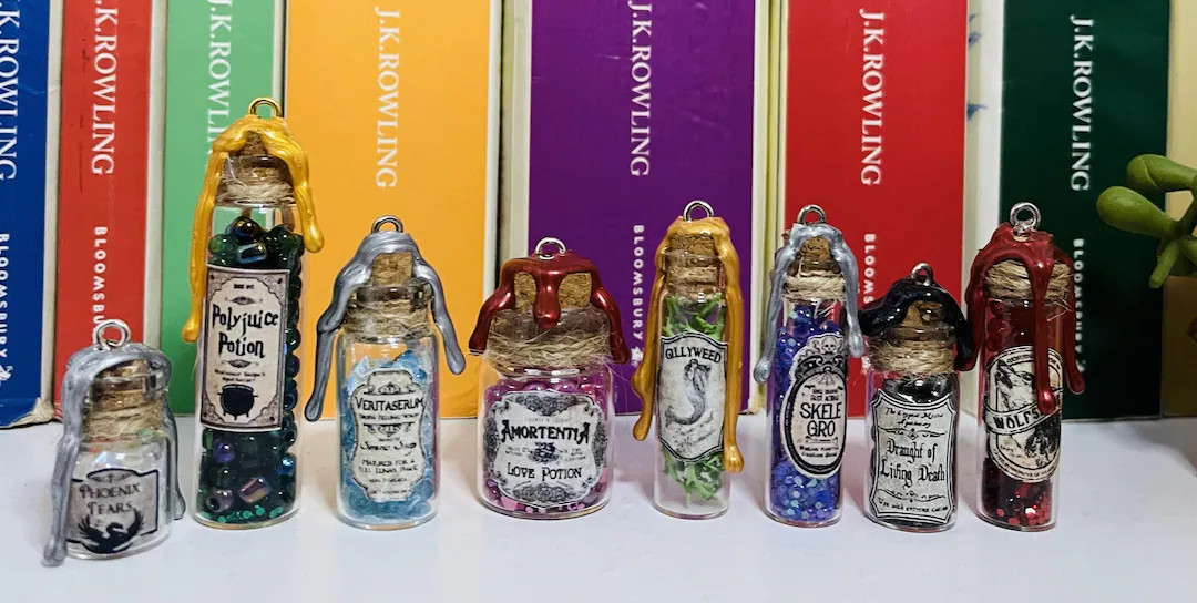 Harry Potter Mini Potion Bottle Ornaments - Set of 5 - Etsy | Etsy (US)