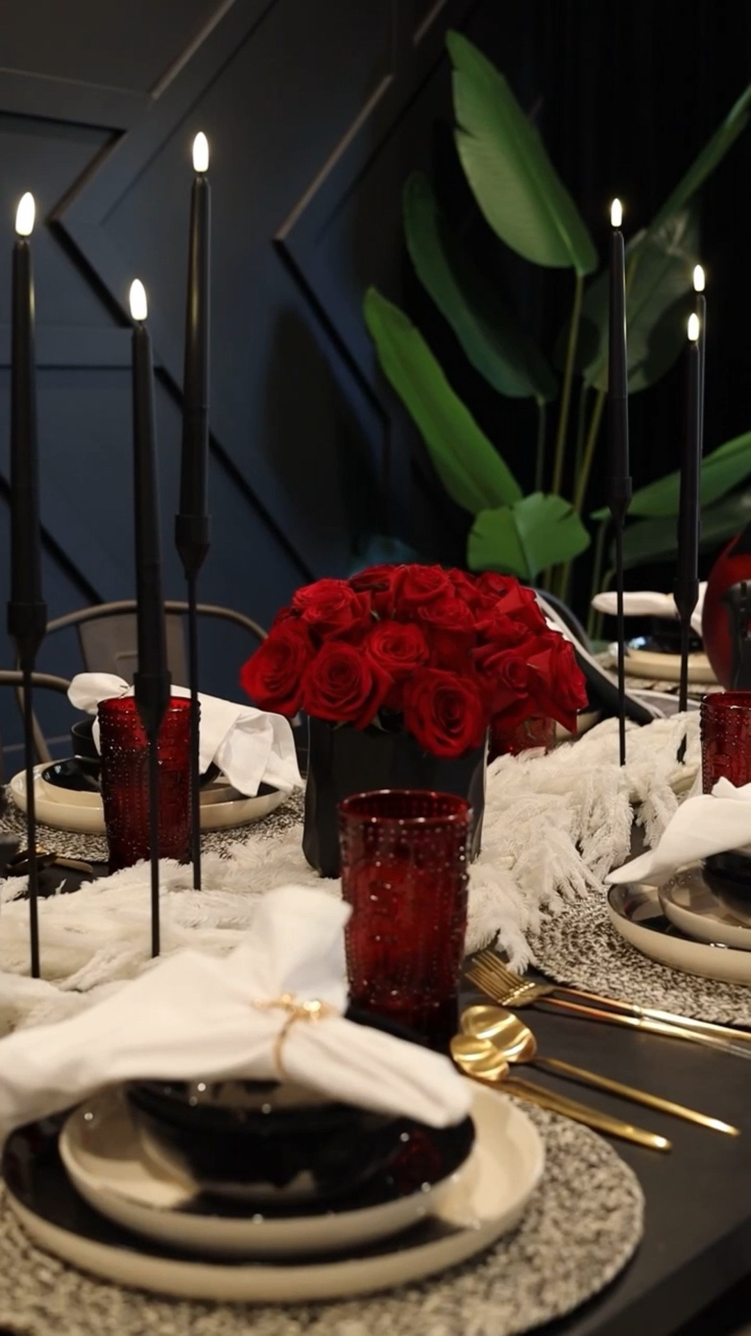 Mancave Christmas Dinner table set up 


#LTKSeasonal #LTKhome #LTKHoliday