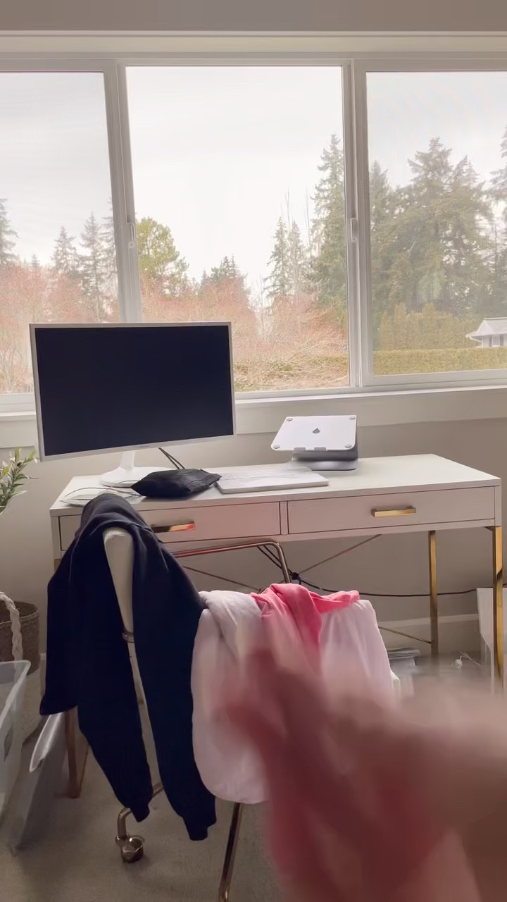 Office Setup - Office desk setup - home office - home office desk - desk must-haves - office essentials 

#LTKhome