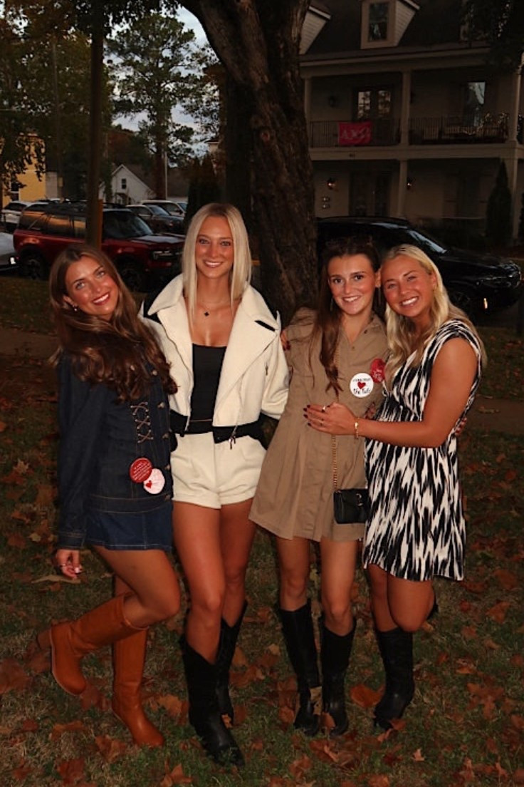 Fall outfits 🏈❤️🍂🍁

#LTKTravel #LTKStyleTip #LTKootd