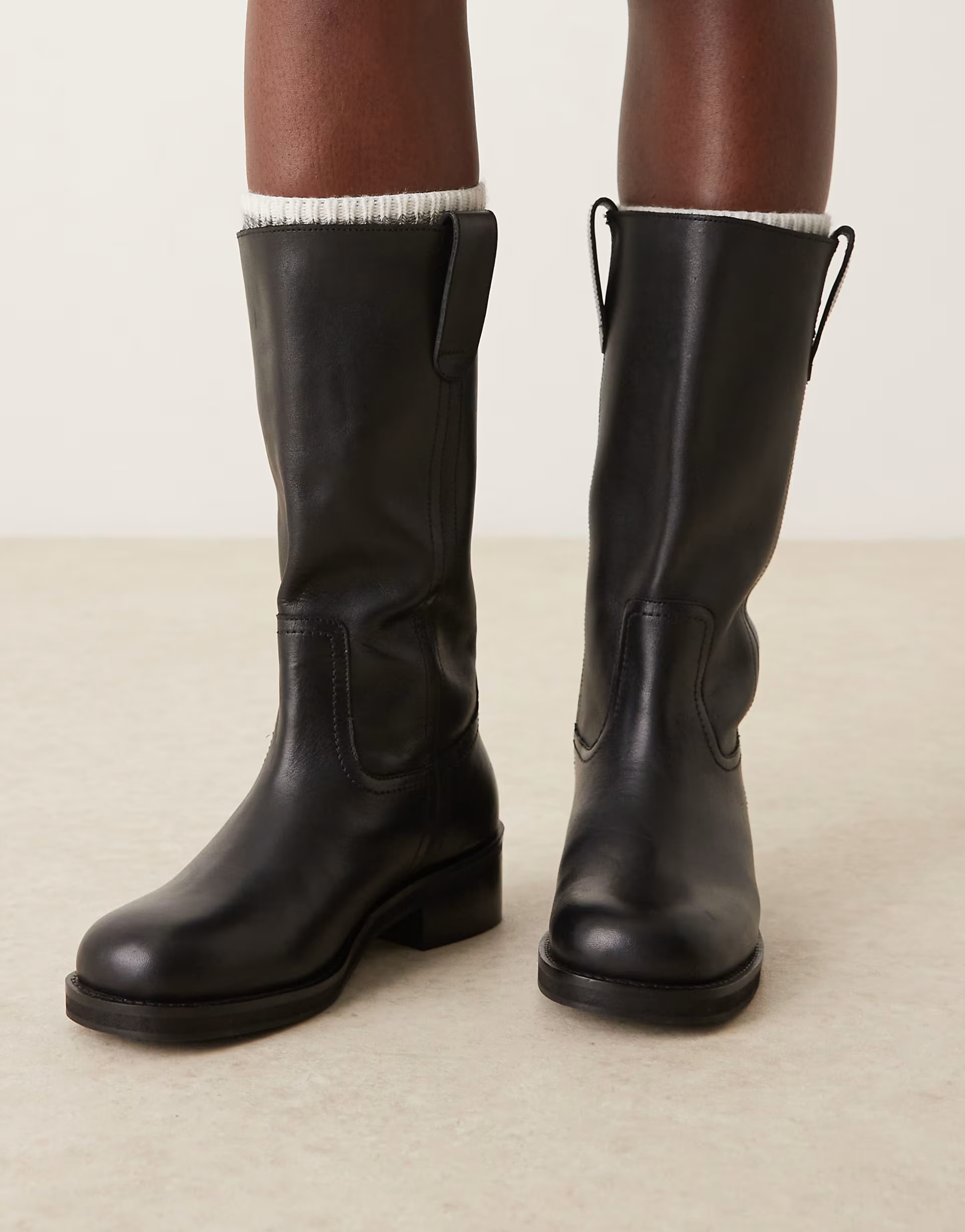 ASOS DESIGN Cindy leather pull on boot in black | ASOS | ASOS (Global)
