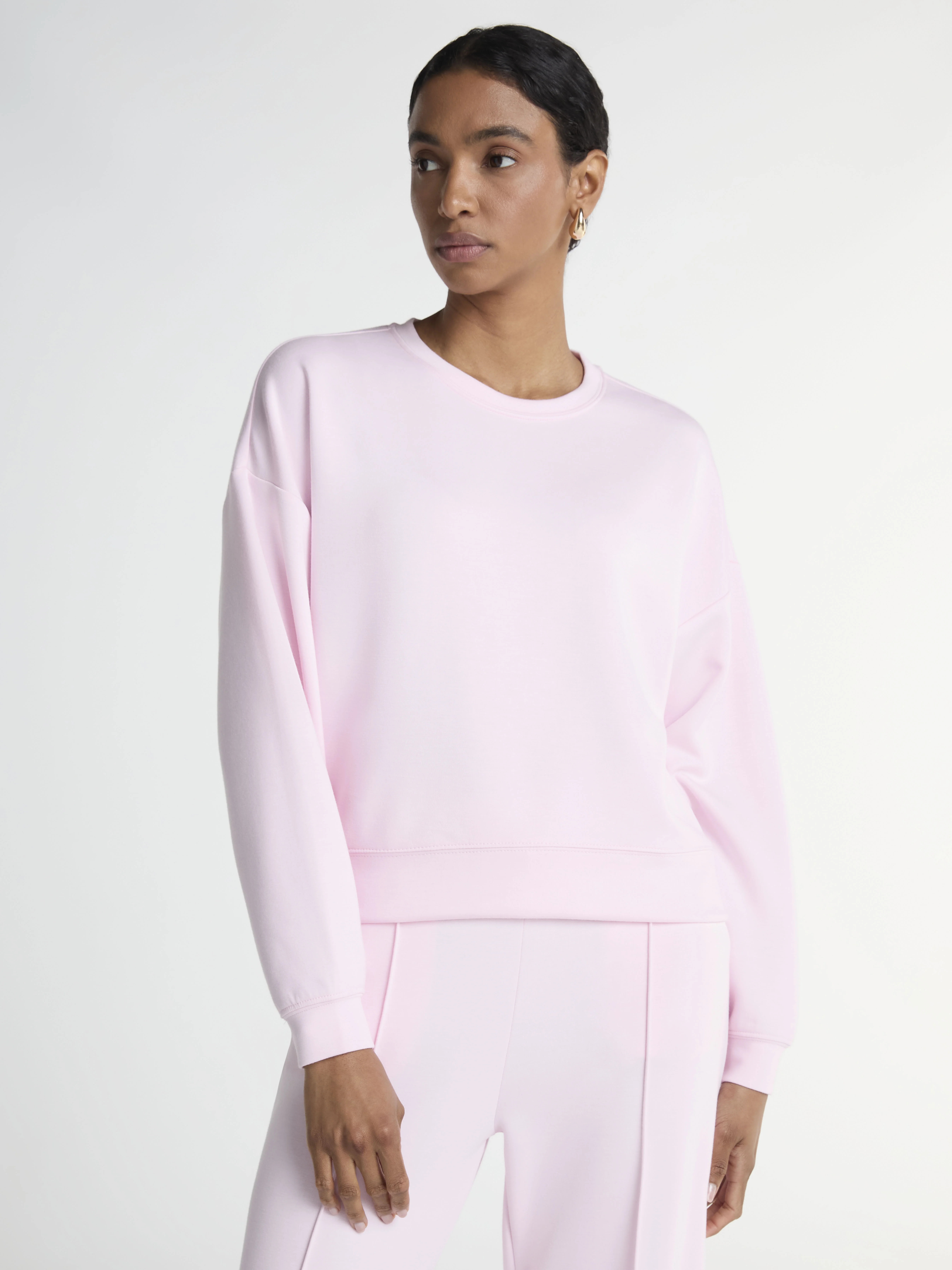 Scoop Women's and Women's Plus Scubaknit Cropped Sweatshirt with Drop Sleeves, Size XS-4X | Walmart (US)