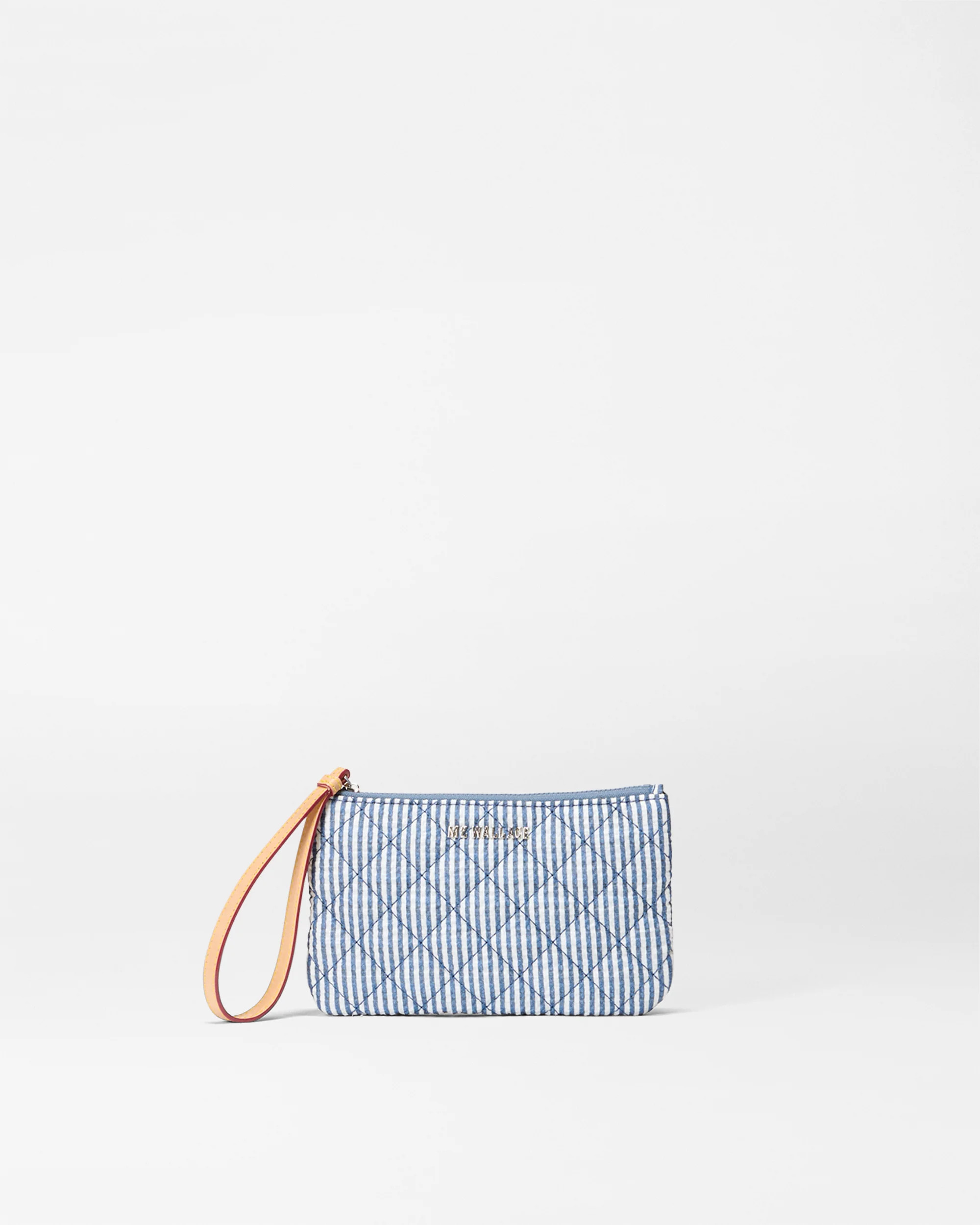 Seersucker Flat Metro Wristlet | MZ Wallace