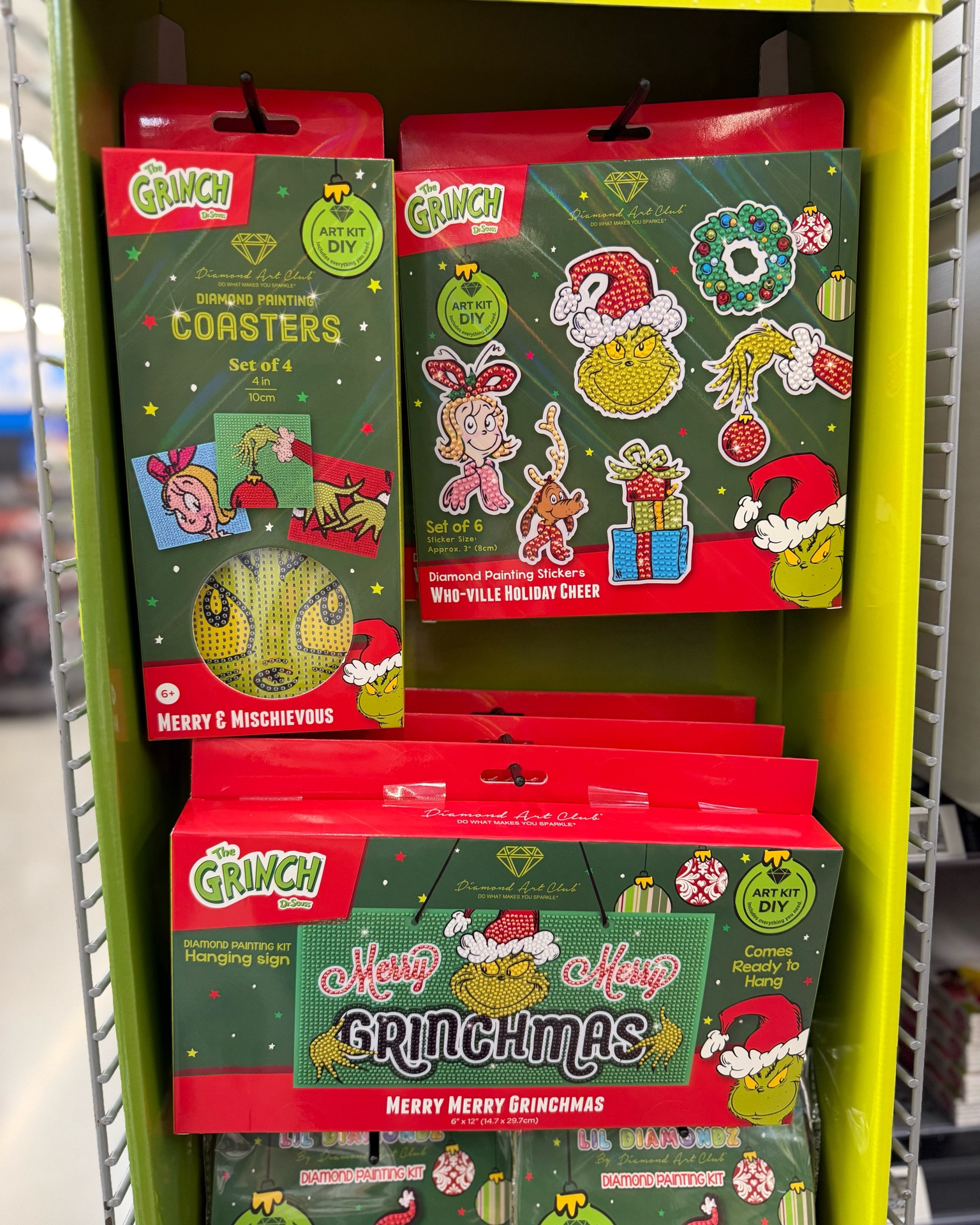New The Grinch diamond art diy kits, find them @Walmart 🎄🤗

Check them out in the links here, (antyhing missing will be added when avilable)🔗✨