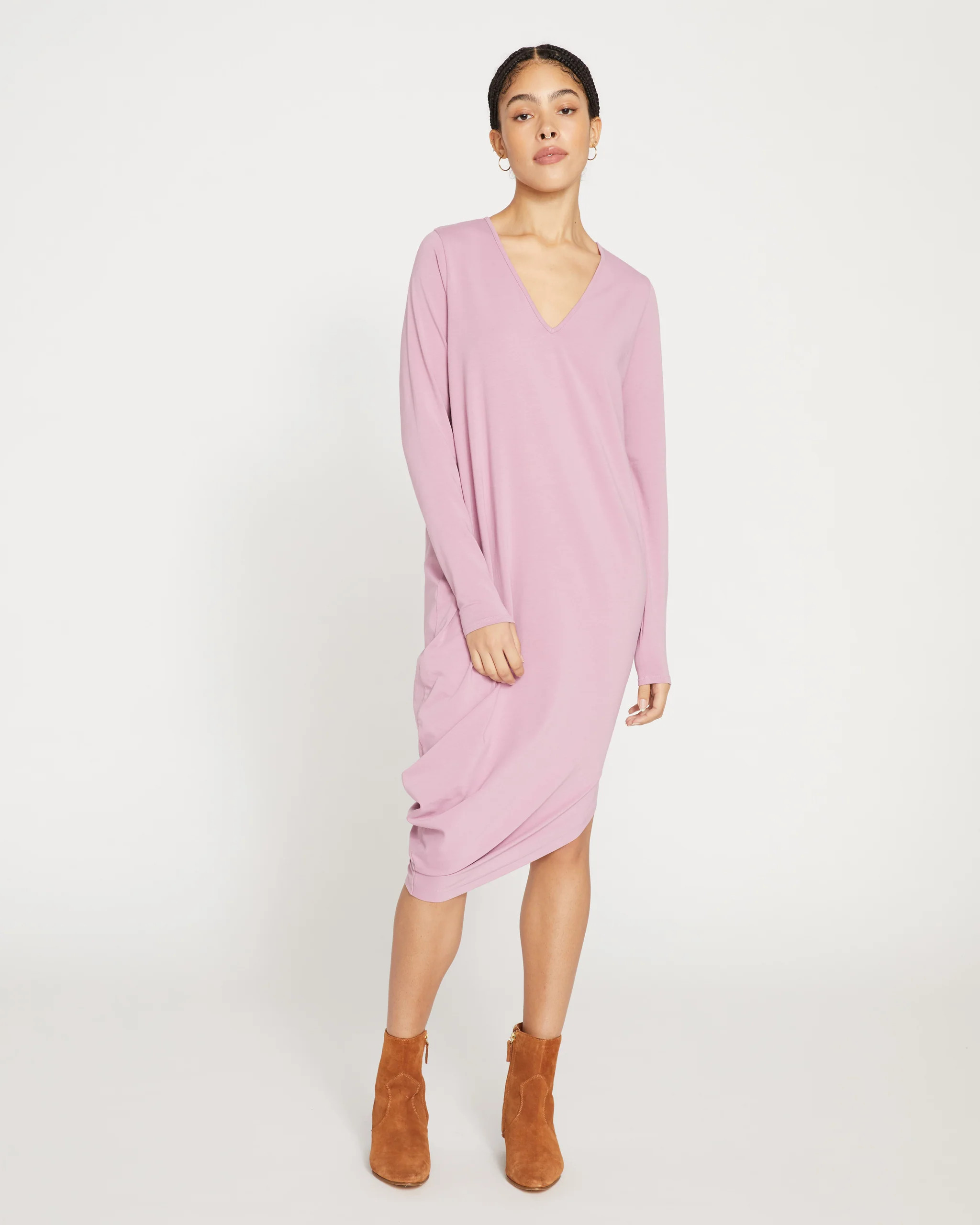 Iconic Long Sleeve V-Neck Geneva Dress - Lilac | Universal Standard