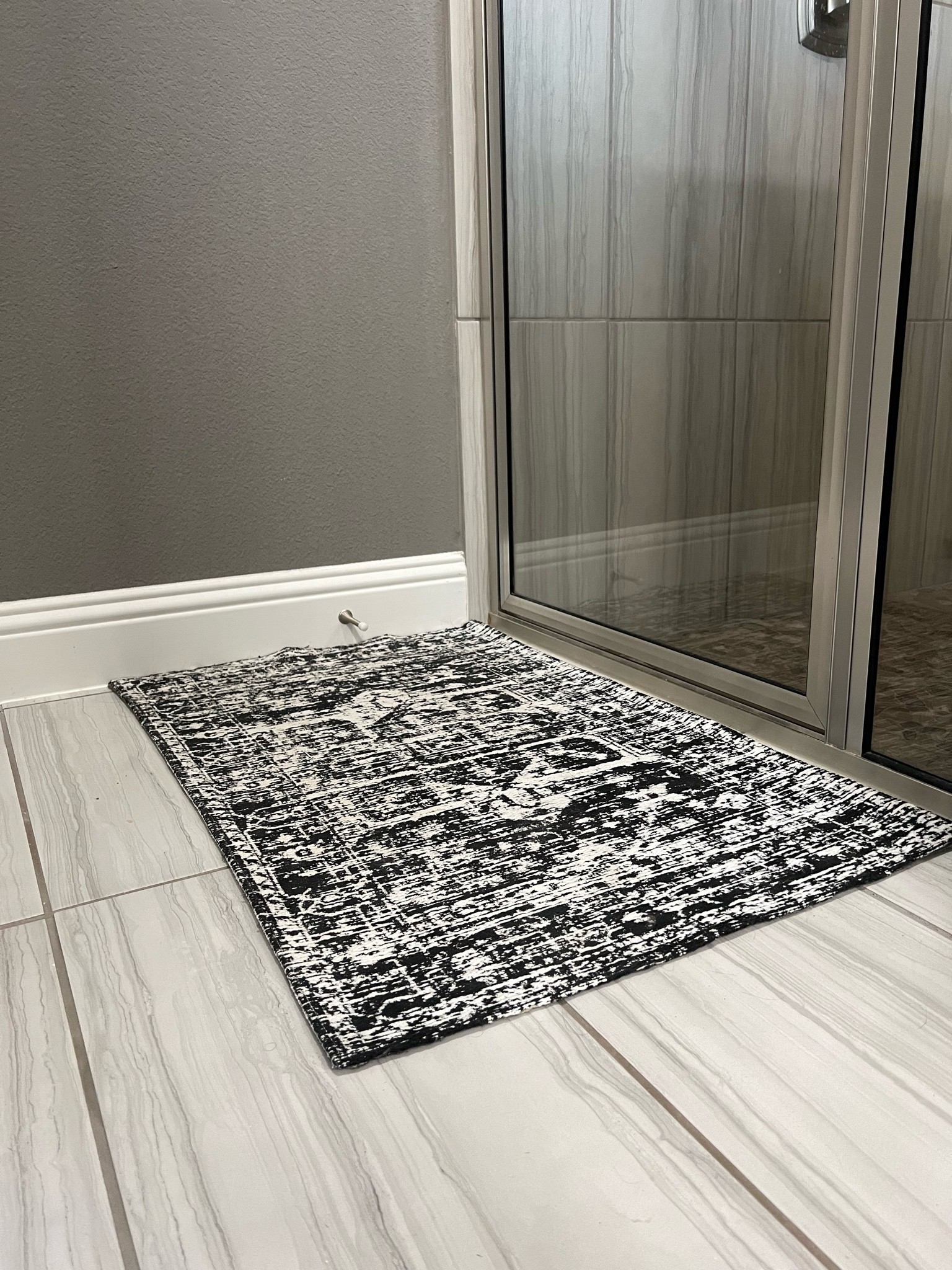 CB2 bath rug! Monochrome bathroom 

#LTKhome #LTKU #LTKfamily