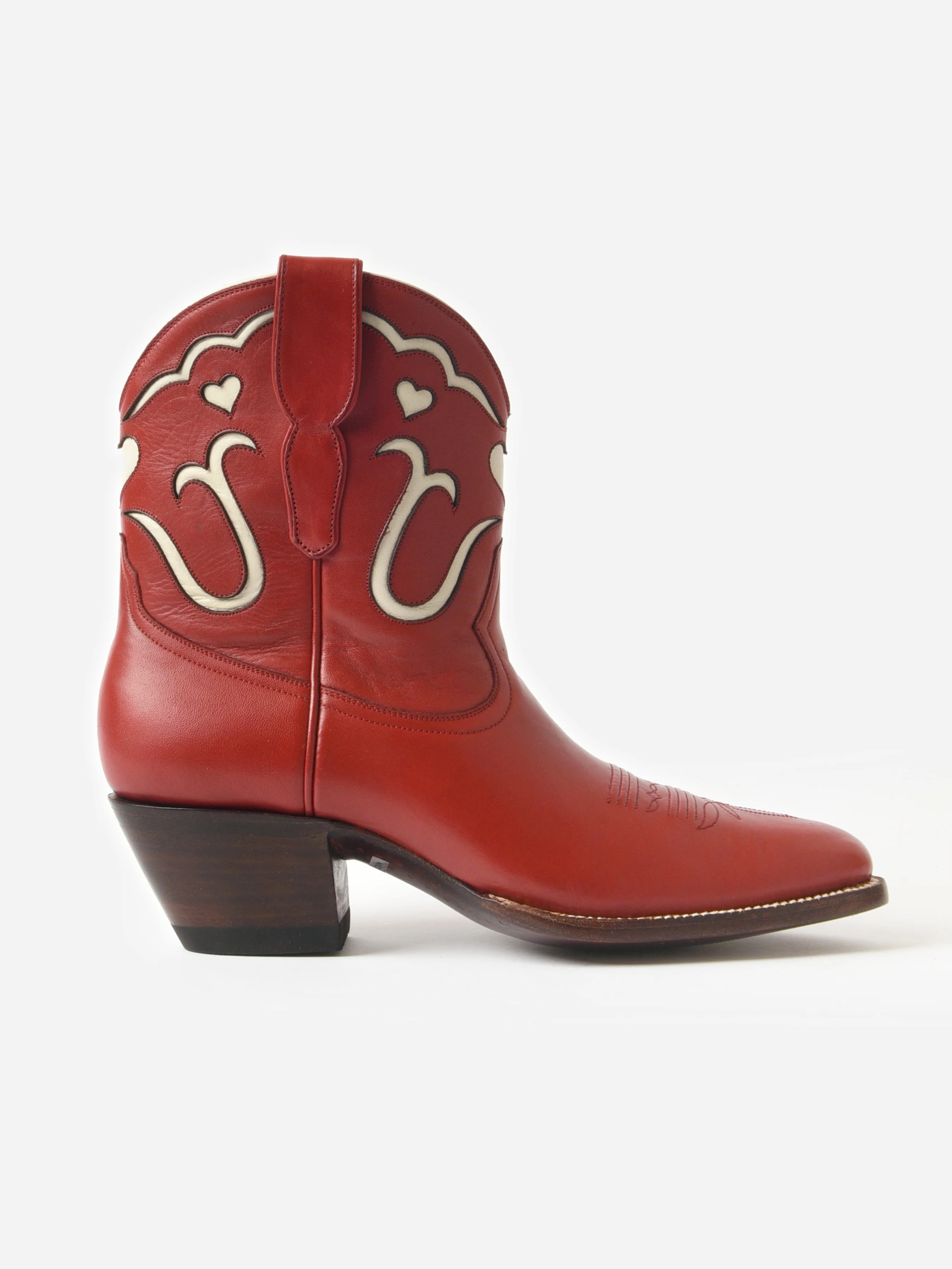 CITY BOOTS
                      
                     Women's The Aspen Short Boot | Saint Bernard