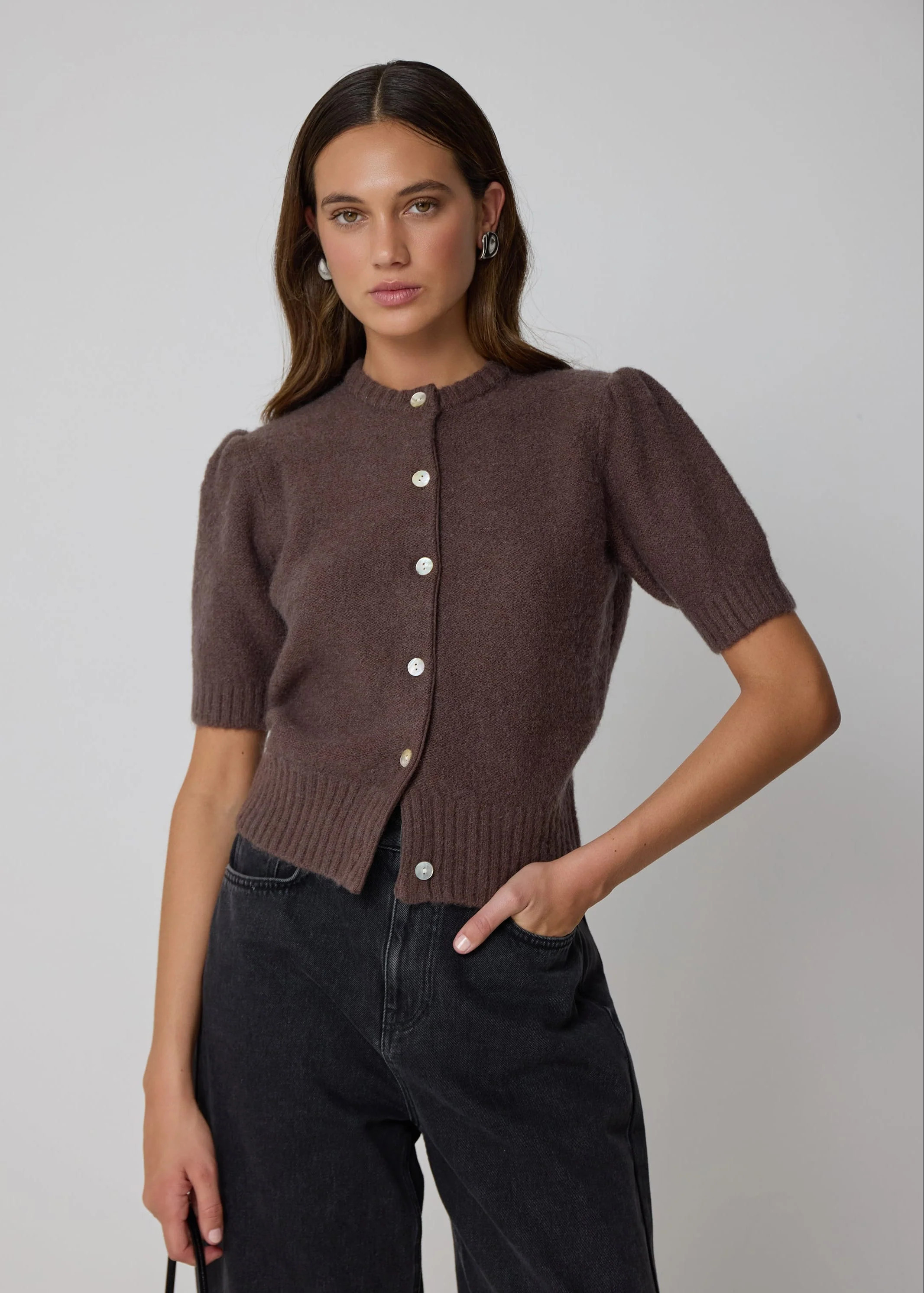SHORT PUFF SLEEVE CARDIGAN - BROWN | WAT The Brand