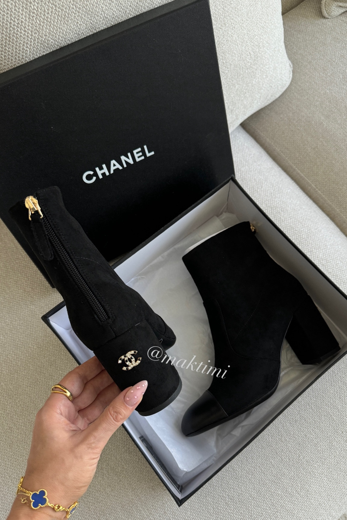 Premium suede! Size up 1 size 

#LTKautumn #LTKshoes #LTKsale
