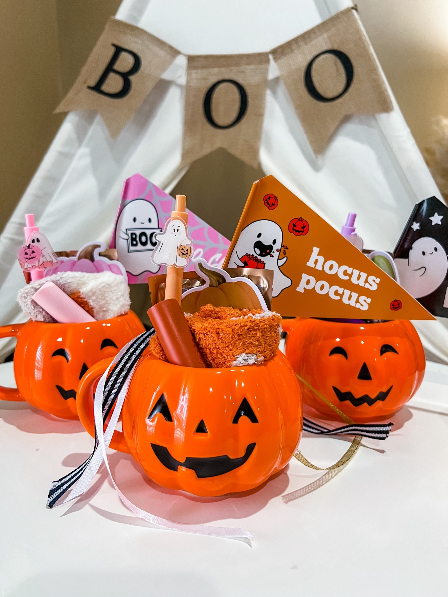 The cutest teacher or co worker happies! #spookycute #halloweengifts #teachergifts #boobasket

#LTKSeasonal #LTKFindsUnder50 #LTKFallSale