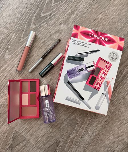 Such a great makeup kit with all the essentials - under $50

#LTKBeauty #LTKFindsUnder50