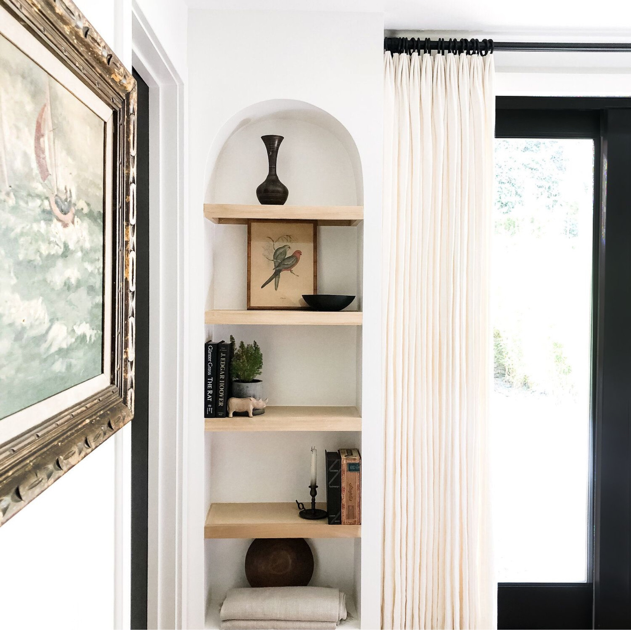 Bookshelf Home Decor #bookshelf #homedecor #decor #interiordesign #homeaccent 

#LTKstyletip #LTKhome #LTKfindsunder100