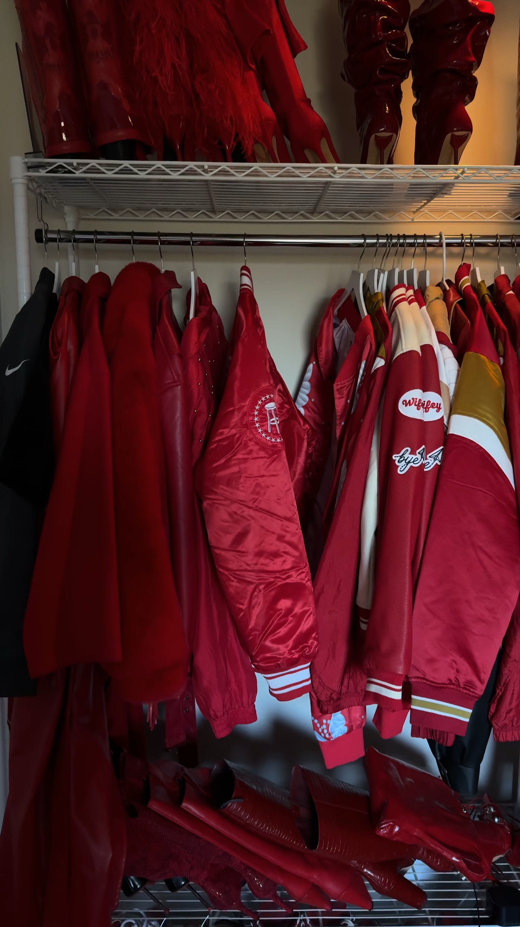 I’ve been obsessed with these oversized comfy cozy jackets that are perfect for game day, tailgating or just everyday! 

#LTKWatchNow #LTKGiftGuide #LTKStyleTip