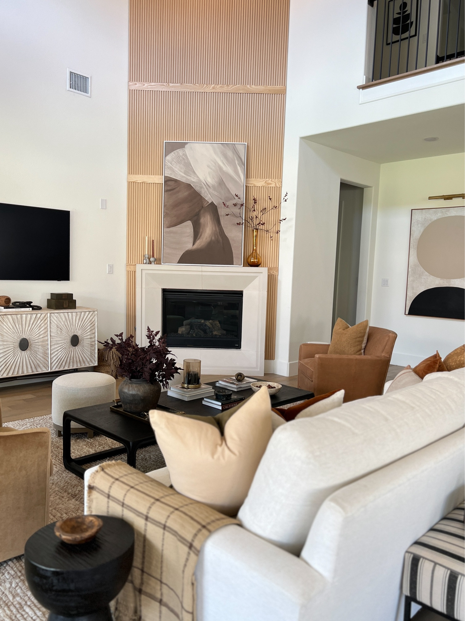 It’s the layering, texture and color that screams fall. #fallhomedecor

#LTKHome #LTKSeasonal