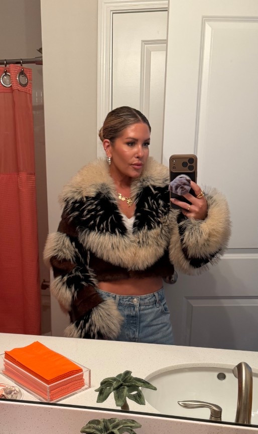 COAT GOALS 

#LTKHoliday #LTKStyleTip #LTKGiftGuide