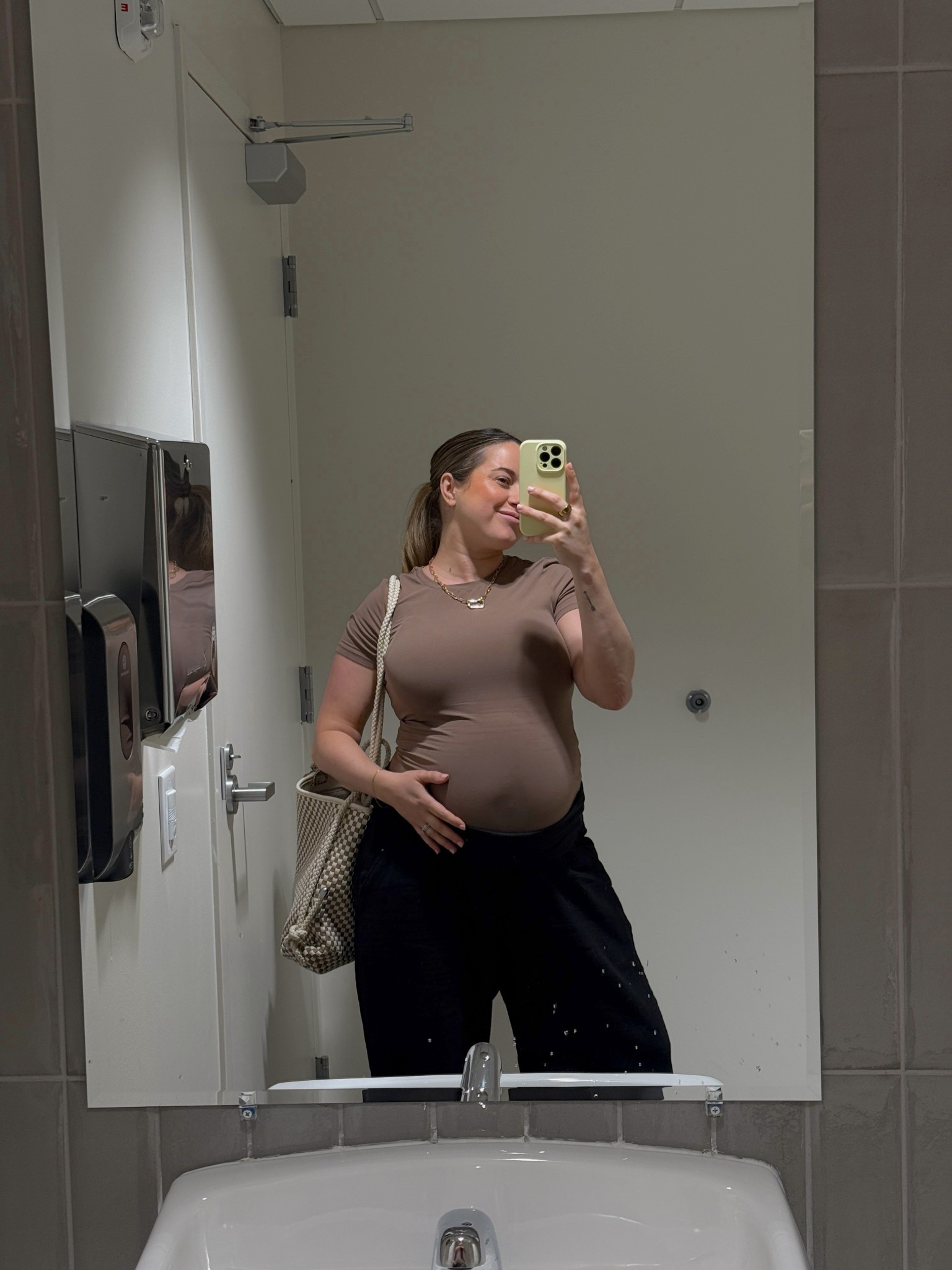 Casual ootd for work, maternity fashion from old navy and Amazon 
Pants - L
Top - L

#LTKootd #LTKBump #LTKSaleAlert
