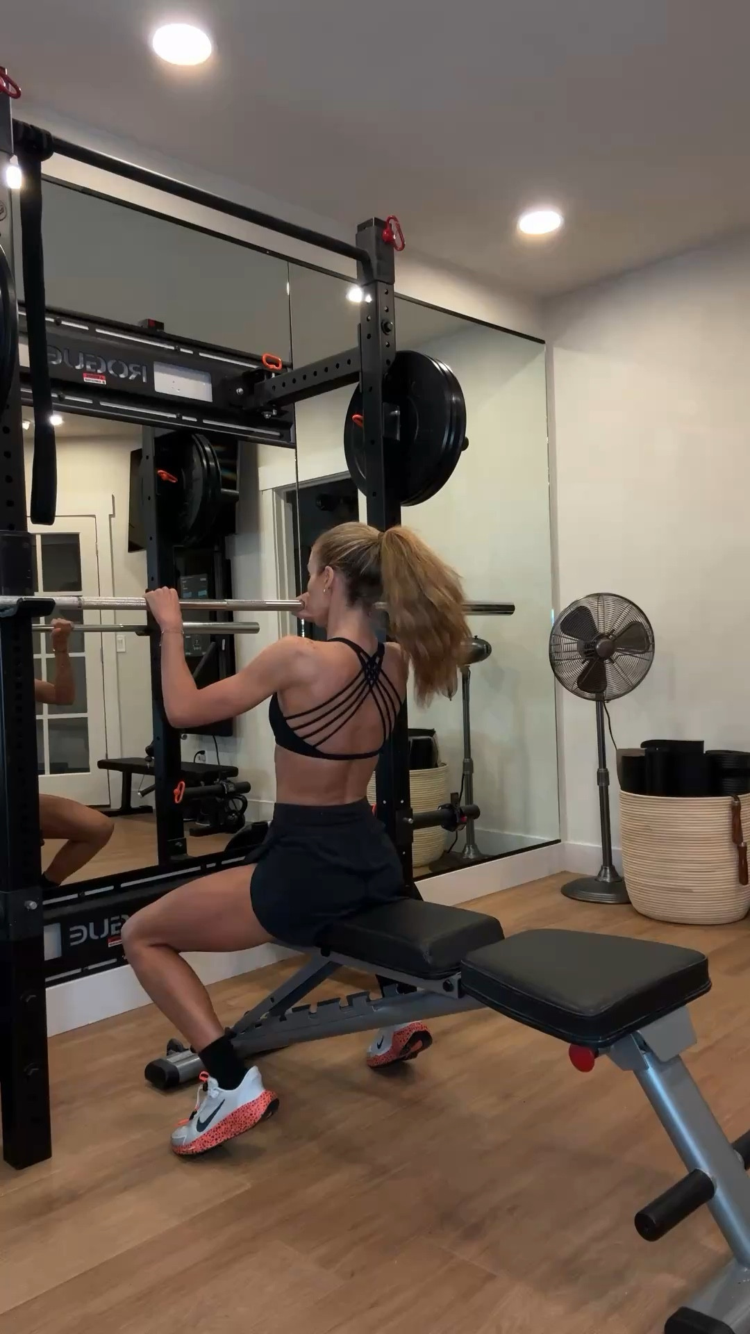 Easy all black workout fit 

#LTKActive