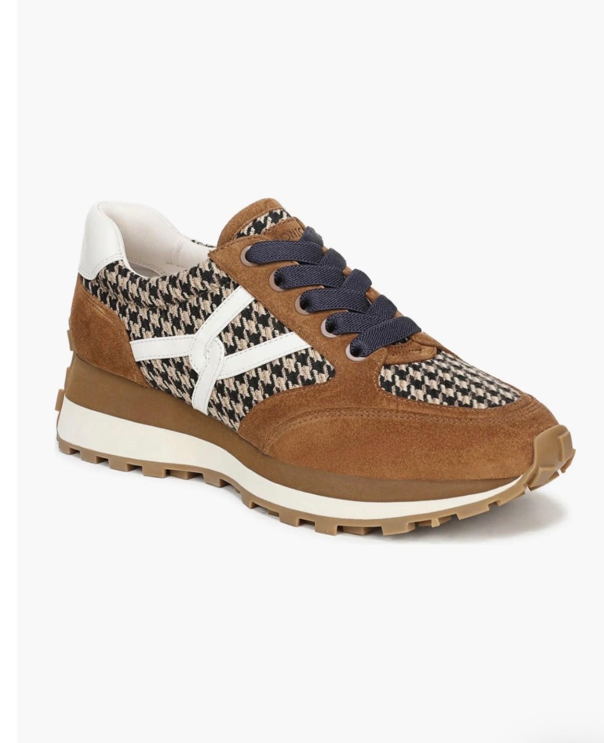 Sneaker 


#LTKSeasonal #LTKGiftGuide #LTKShoeCrush