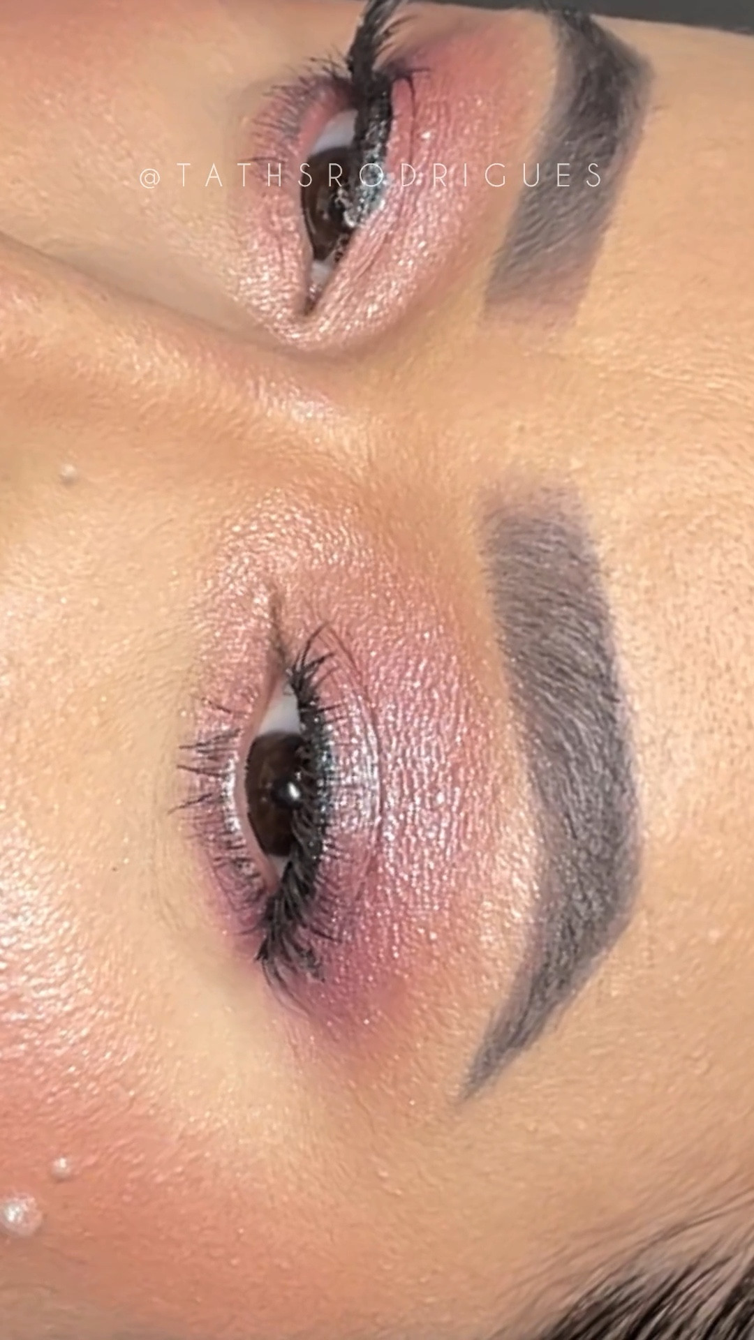 Olho Esfumado Rosa - Paleta 12 Shades

#LTKbeauty #LTKHoliday #LTKVideo