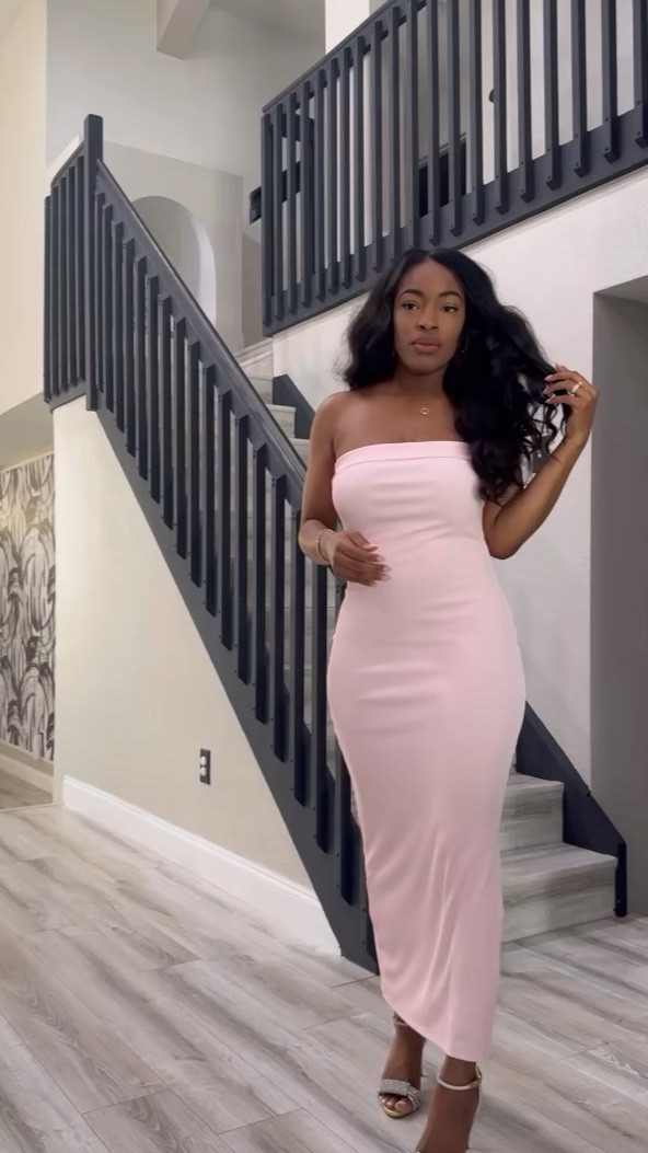 Sleeveless pink dress with slit 

#LTKFindsUnder100 #LTKStyleTip #LTKFindsUnder50