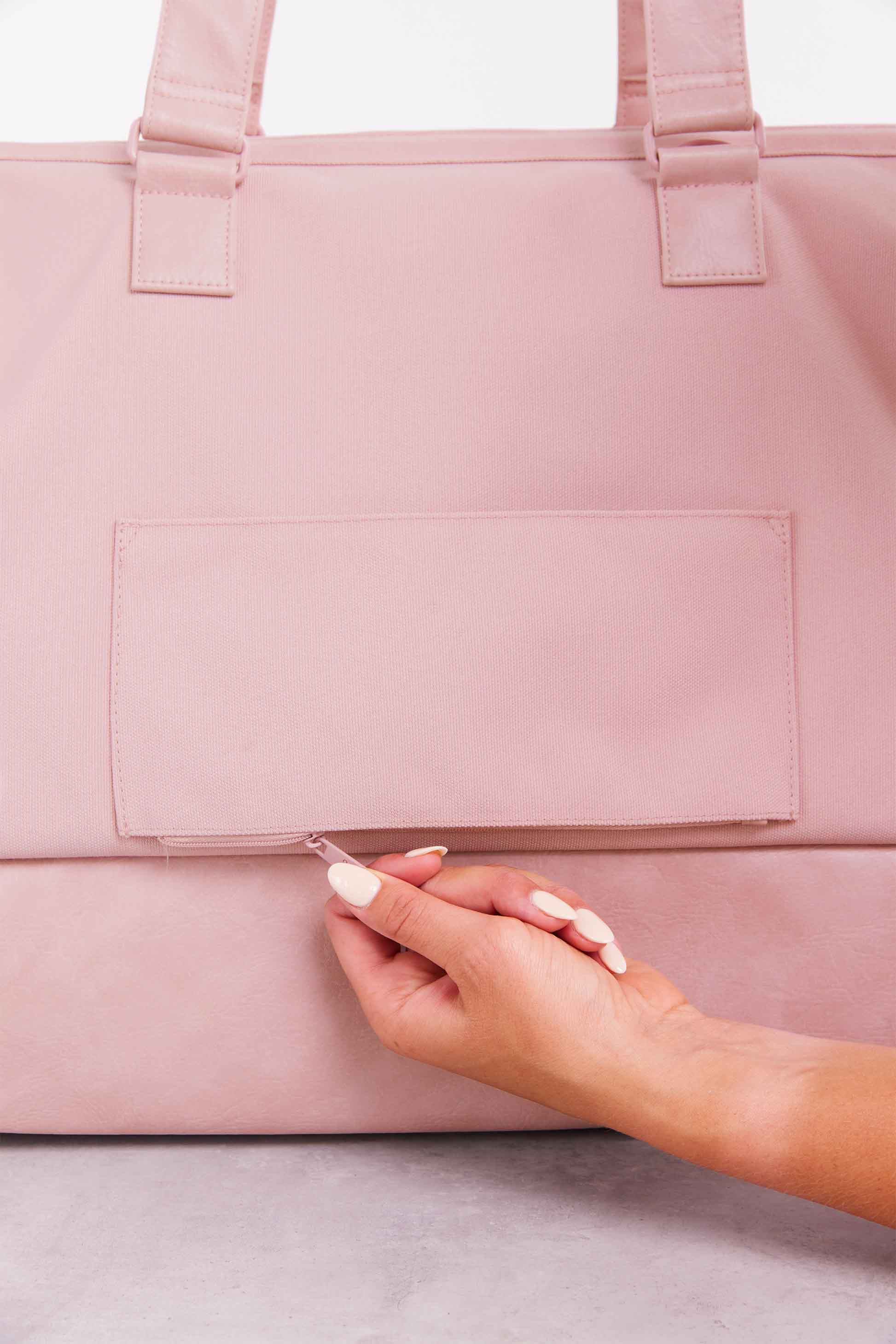 BÉIS 'The Weekender' in Atlas Pink - Weekender Travel Bag in Pink | BÉIS Travel