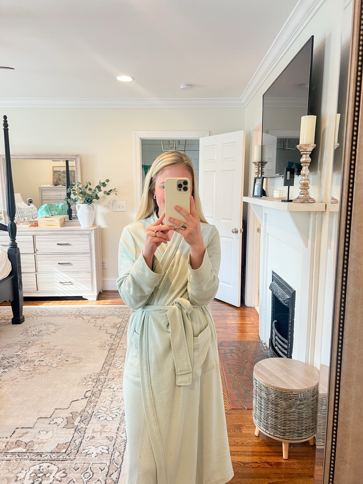 My favorite waffle knit robe and it’s from Amazon! Under $30. This sage green color is beautiful and runs true to size. Wearing a small 

#LTKGiftGuide #LTKMostLoved #LTKFindsUnder50