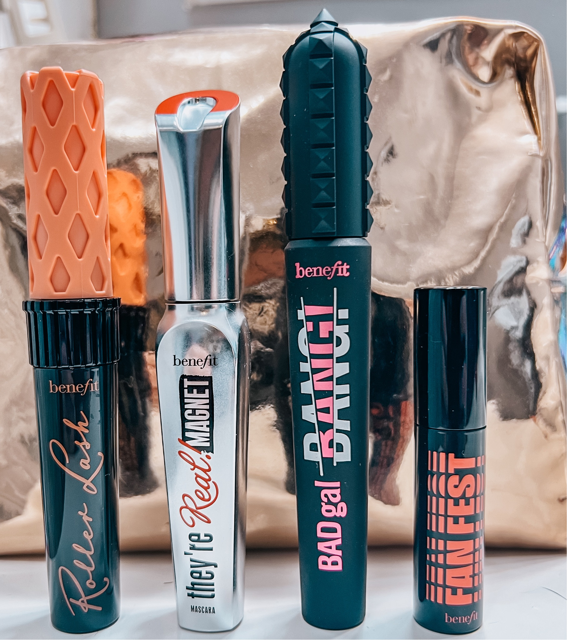 My favorite thing about the holidays? Gift sets! 

This bundle is my favorite every year - the best mascara at the lowest price. This year they even threw in a mini PLUS until 11/18 Ulta throws in a second mini of the Fanfest with purchase. 

Roller Lash mixed with Bad Gal is the perfect combo 🖤



#LTKHoliday #LTKGiftGuide #LTKSeasonal