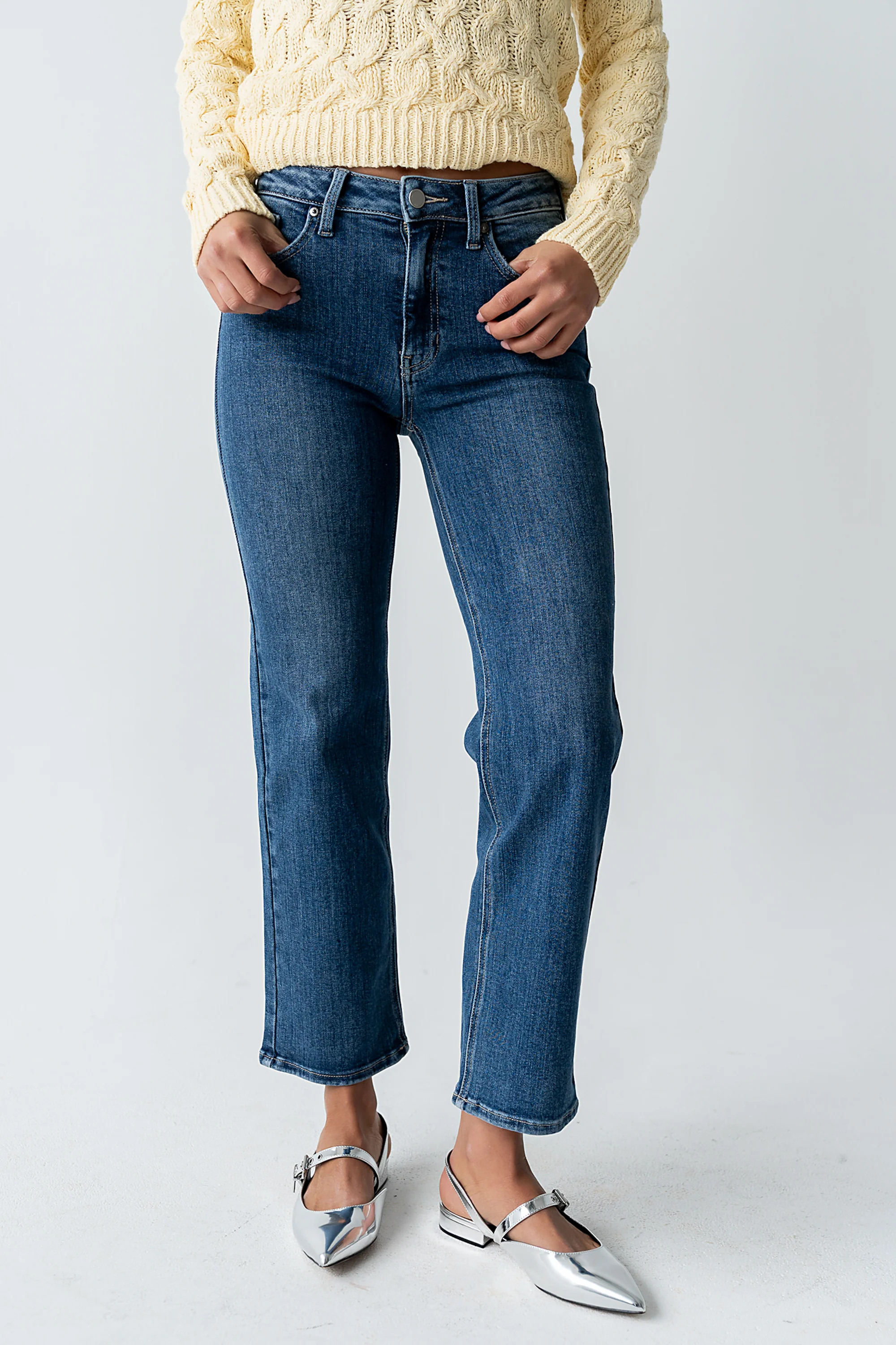 Amanda Straight Leg Jeans in Medium Wash | Böhme US