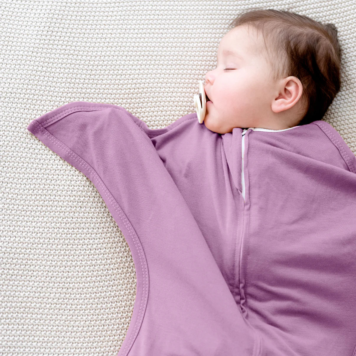 Classic Zipadee-Zip Swaddle Transition | Sleeping Baby | Blooming Baby
