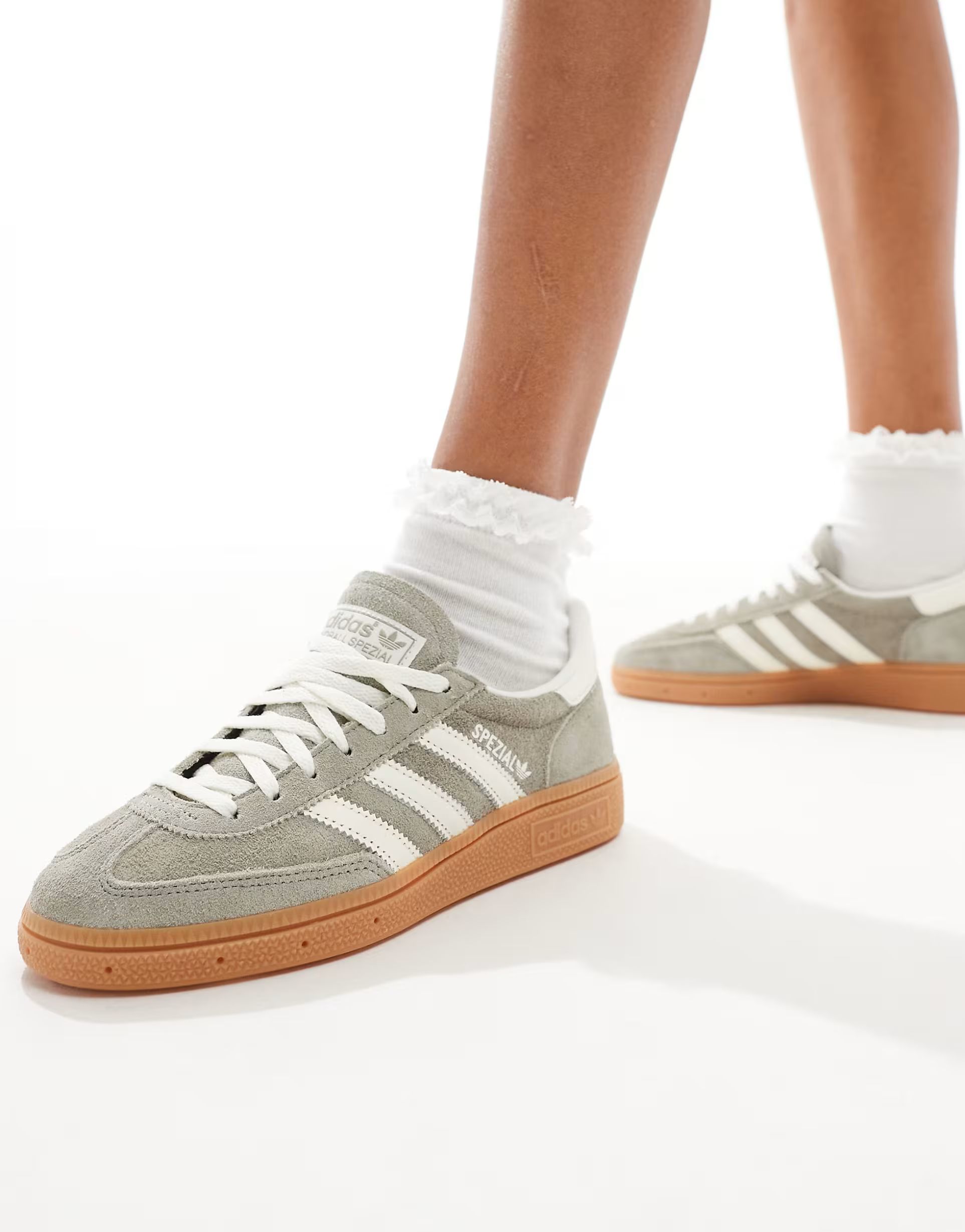 adidas Originals Handball Spezial trainers in grey and white with gum sole | ASOS (Global)