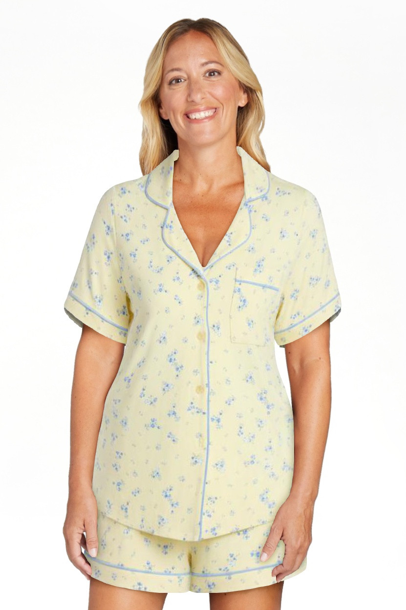 Joyspun Women's Dreamy Soft Collection Notch Collar Top and Shorts Pajama Set, 2-Piece, Sizes XS-... | Walmart (US)
