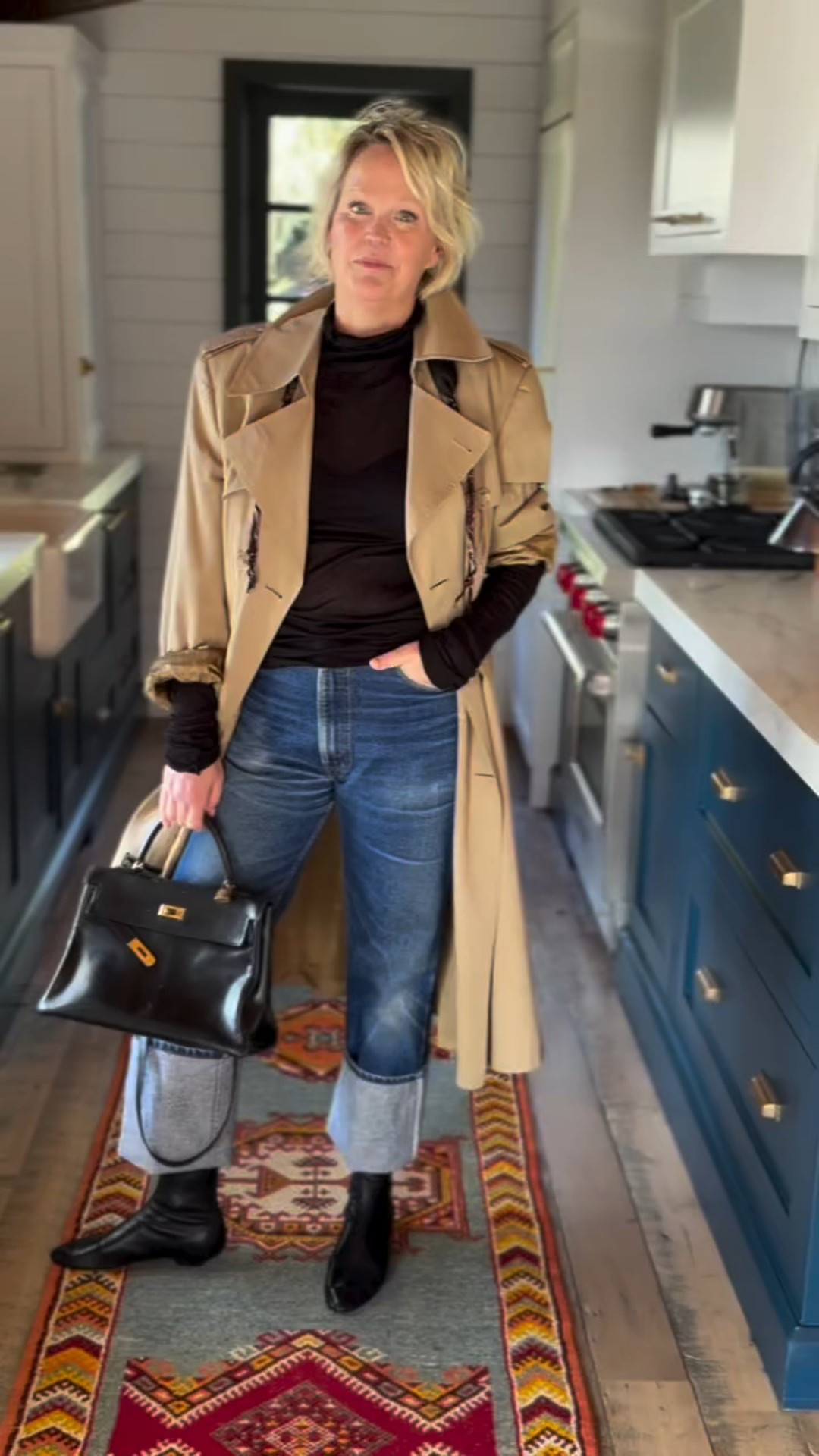 Khaite boots got me again - I know not everyone will love them but that’s kinda why I love them more 🥰 not in Paris at all but packed a client for Paris and got inspired - I will link boots and turtleneck in stories