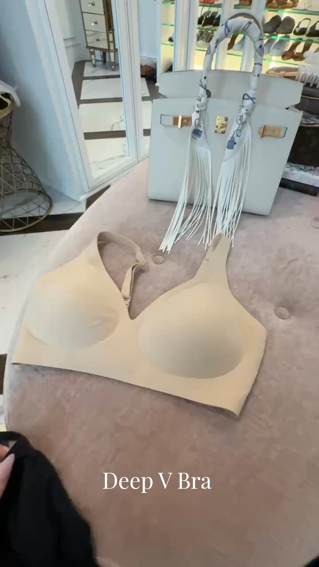 I wear a size medium in this Deep V bra from OEAK! 

Bra, Maternity bra, Seamless bra, No wire, OEAK bra, Deep V Bra, Emily Ann Gemma

#LTKselfcare #LTKstorytime #LTKmomlife