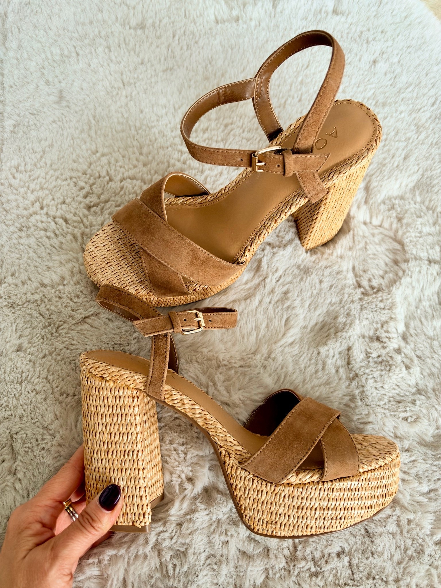 Suede season is officially here 🤎🍂 Currently obsessed with these @aquabrandofficial suede heels from at Bloomingdale’s! ✨ The perfect way to add that effortless, elevated touch to any fall look.
And even better… 25% off items labeled Friends & Family now through 10/5! 🎉
🌟 Become a @bloomingdales Loyallist in seconds to earn rewards + free shipping while shopping for the things you love, no matter how you pay.
#bloomiespartner @bloomingdales @aquabrandofficial #ad @shop.tlk, #liketkit

#LTKootd #LTKOver40 #LTKSaleAlert