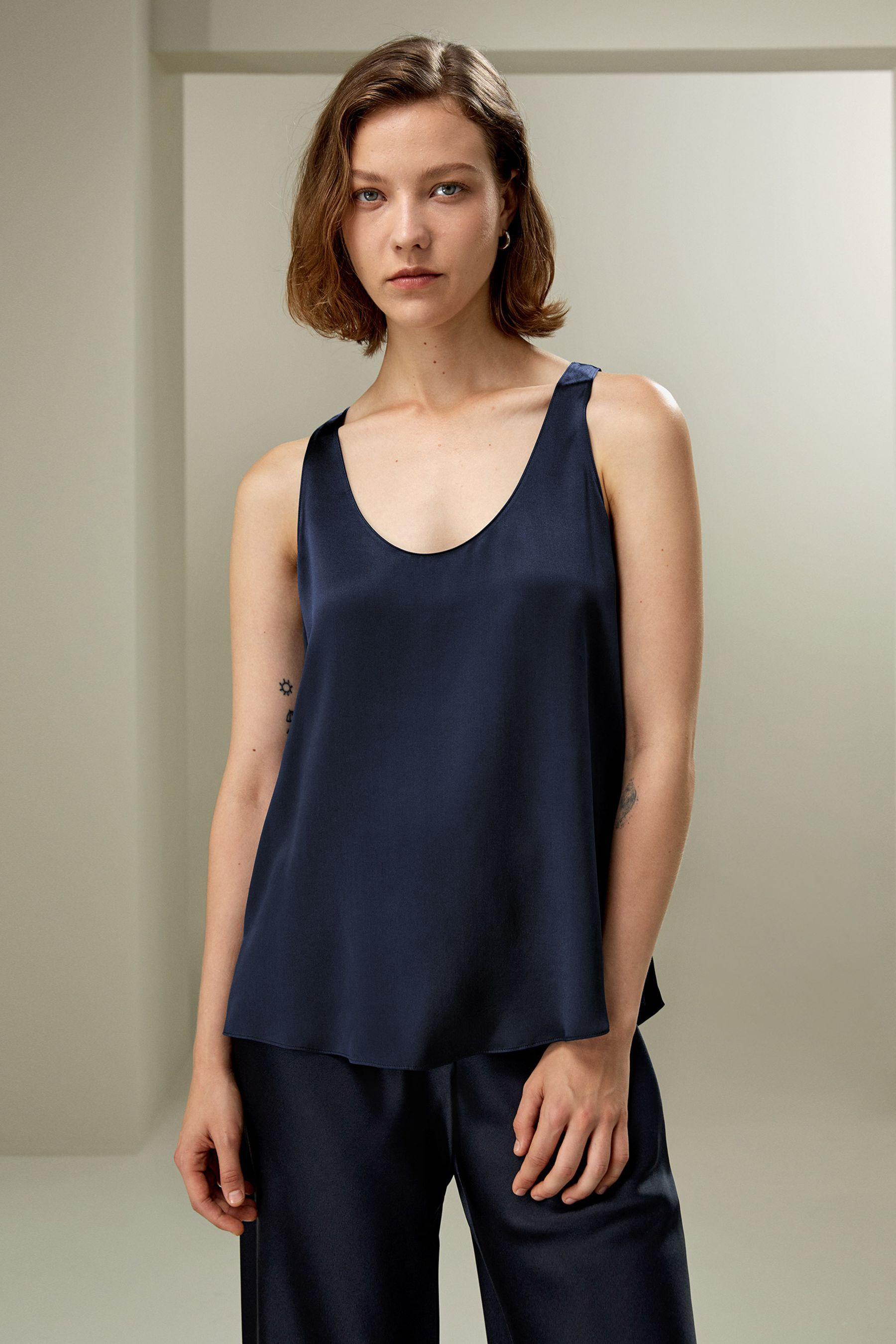 Relaxed Silk U-neck Tank | LILYSILK