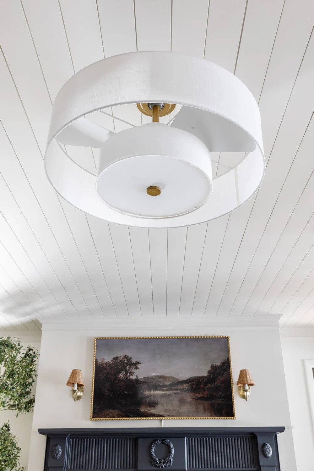 Best fandelier!


ceiling fan, chandelier, fan, light, living room, traditional modern decor 

 #LTKHome