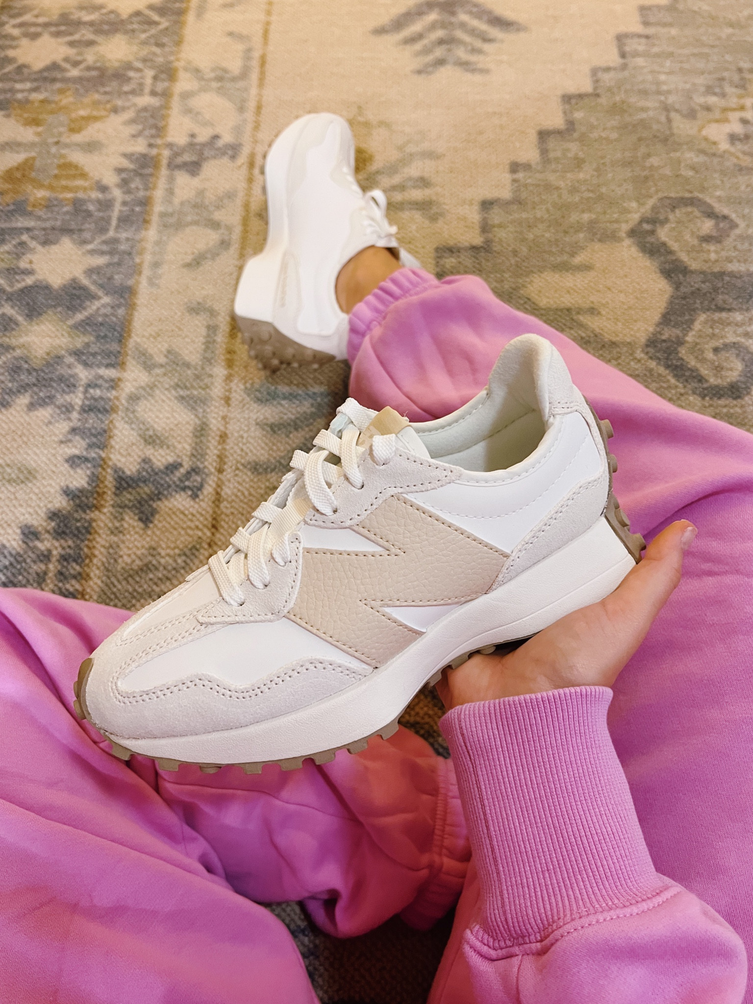 the perfect neutral sneaker✨ 

#LTKStyleTip #LTKShoeCrush