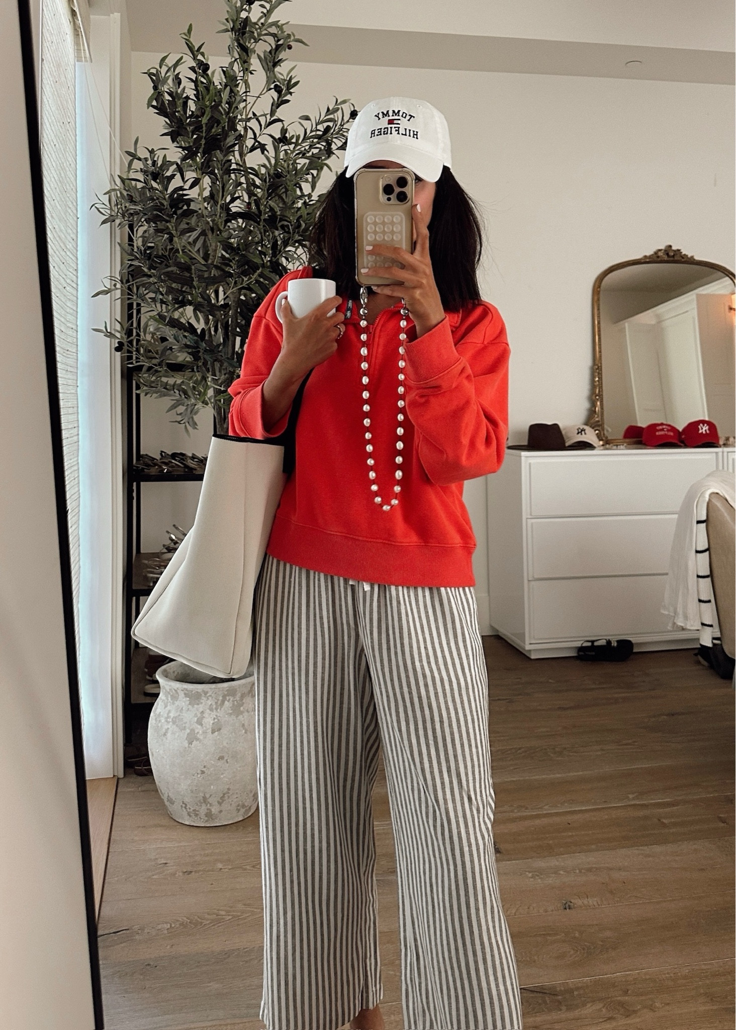 I'm just shy of 5-7" wearing the size X-small linen pants #Stylinbyaylin #Aylin

#LTKSeasonal #LTKFindsUnder100 #LTKStyleTip