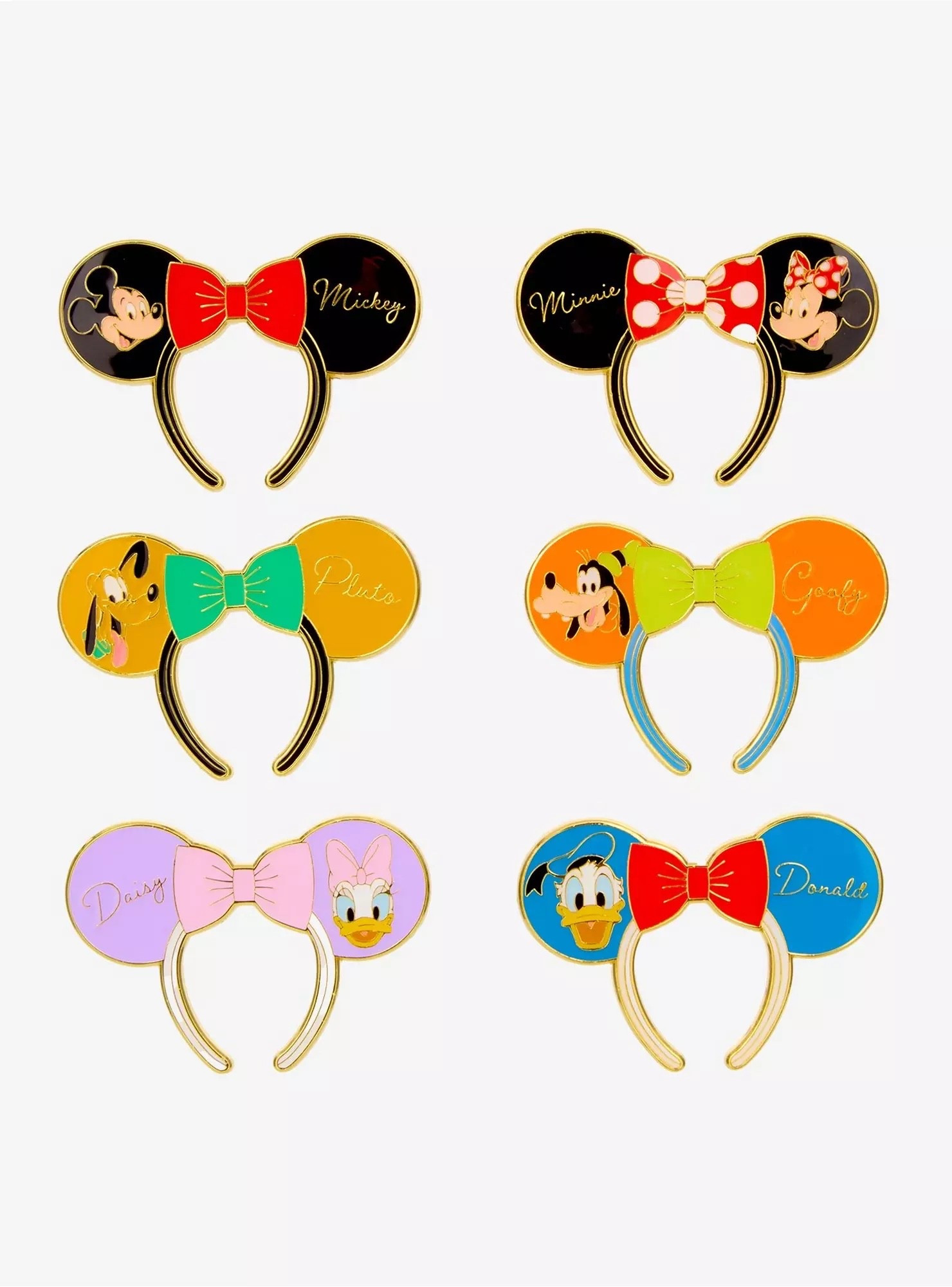 Mickey & friends disney mystery pin

Disney adult 

#LTKSaleAlert #LTKFamily #LTKKids