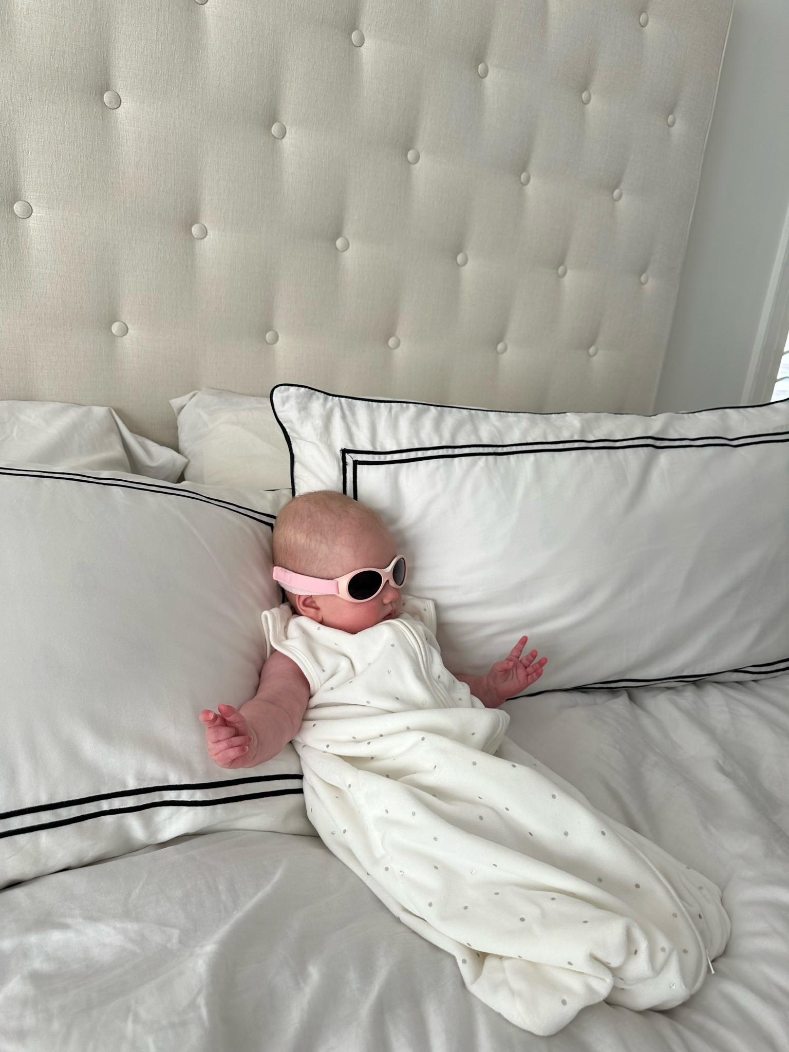 BABY SUNGLASSES R U KIDDING ME🥹😭😭😭🥰🥰🥰🥰

#LTKBaby #LTKFamily #LTKTravel