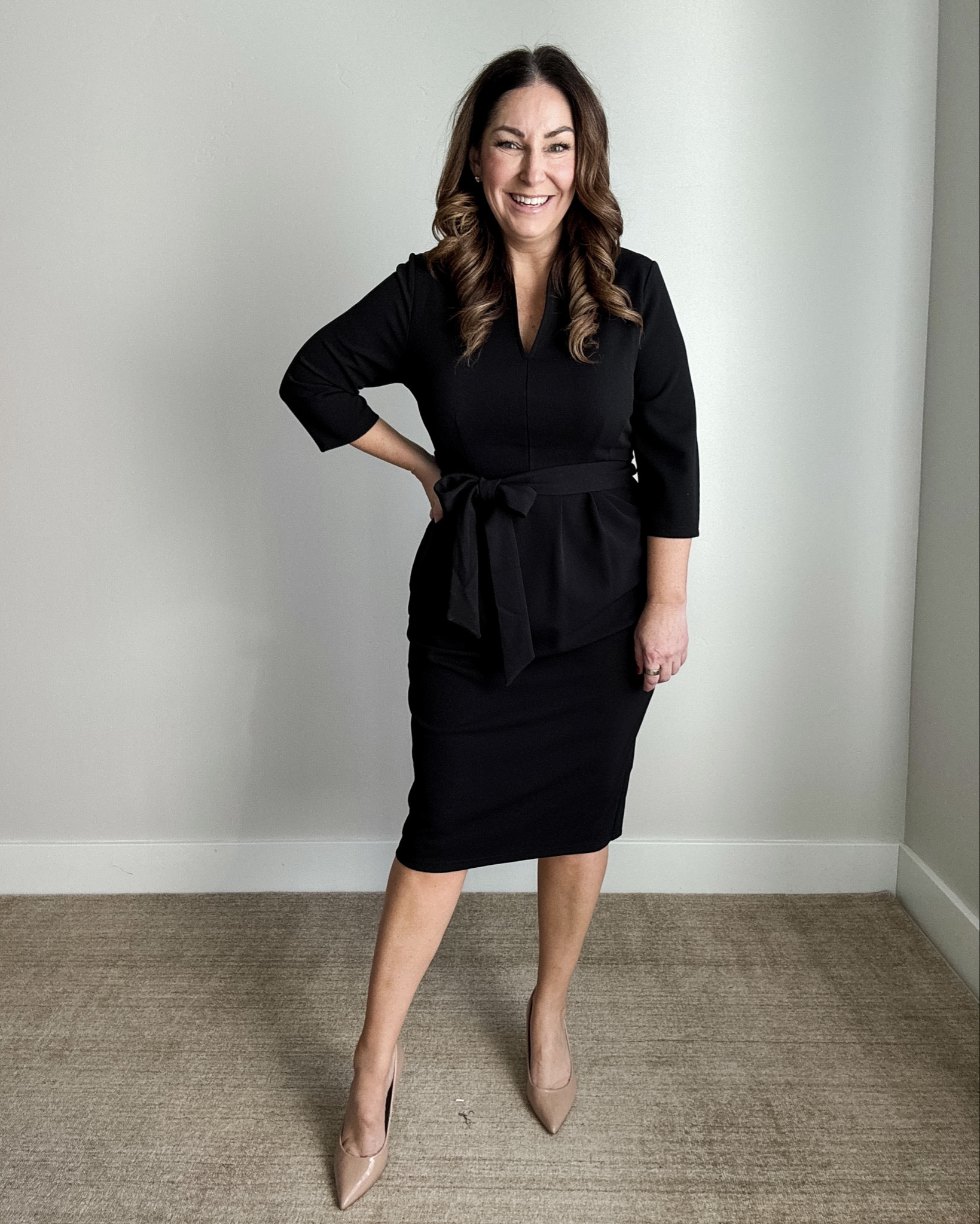 Amazon tie waist dress tts large 

#LTKWorkwear #LTKMidsize #LTKOver40