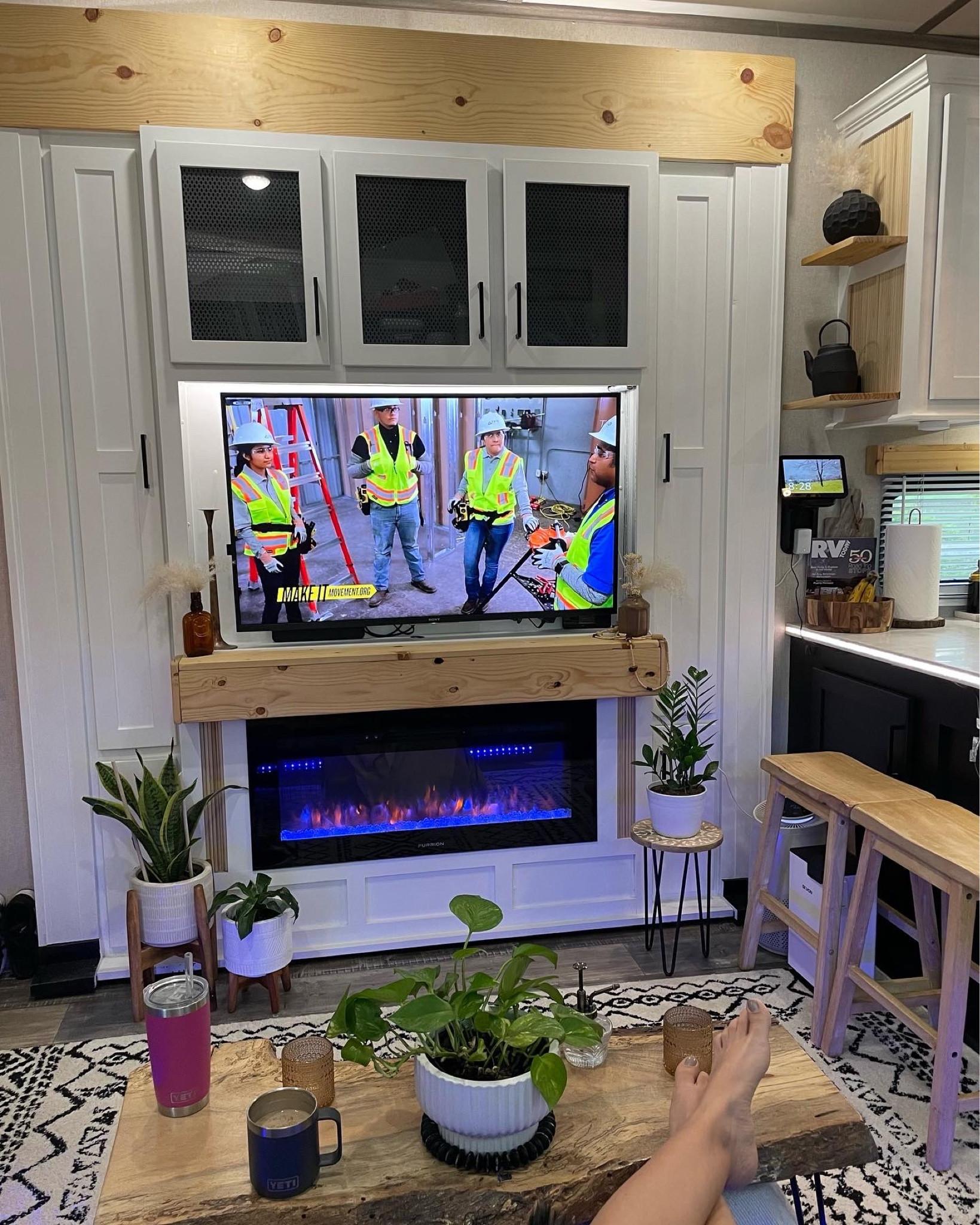 Home is what you make of it. I love feeling cozy, modern boho vibes. 


#LTKhome #LTKSeasonal #LTKstyletip