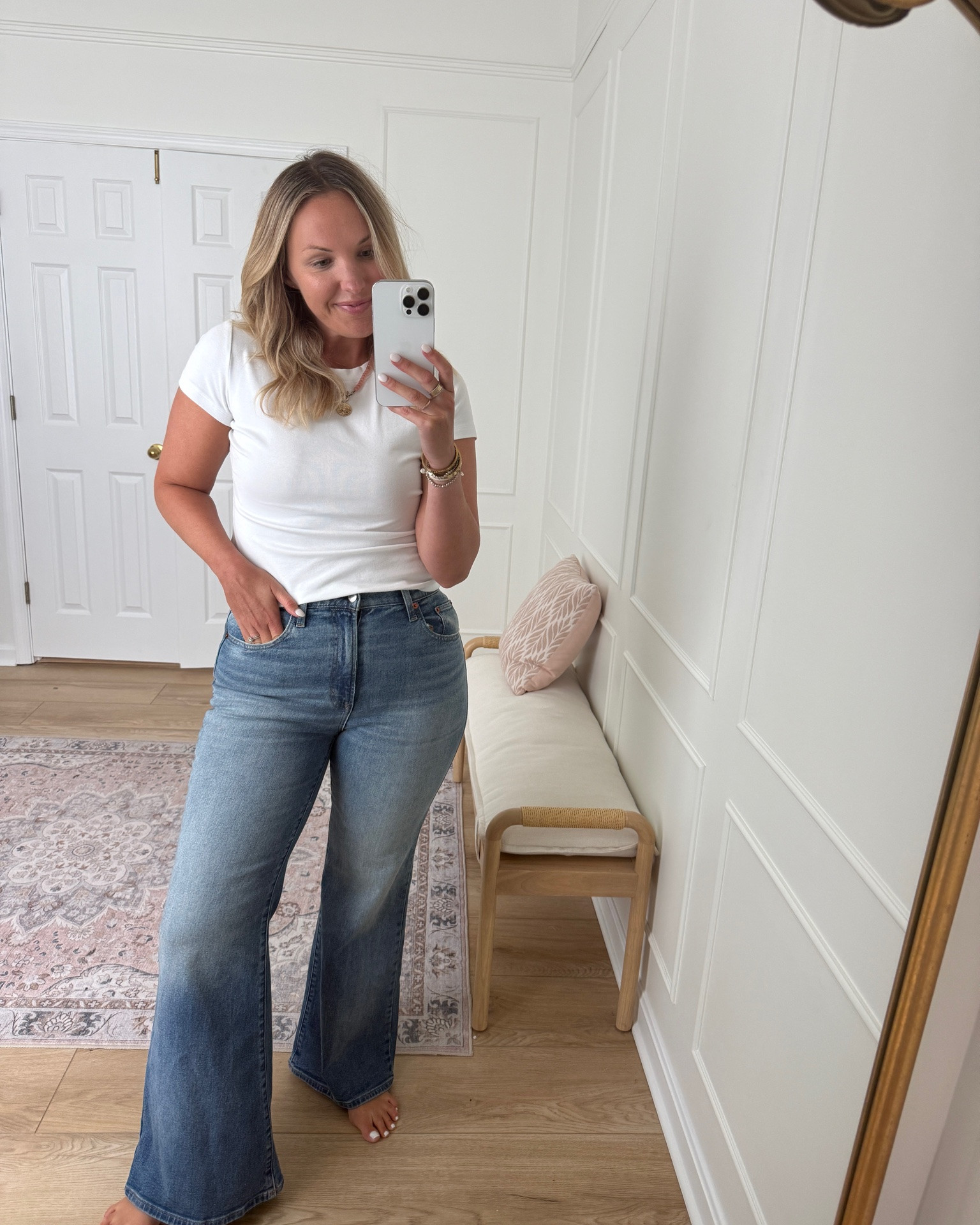 The most flattering jeans!! Wearing a size 10/large

#LTKSeasonal #LTKmomlife #LTKMidsize