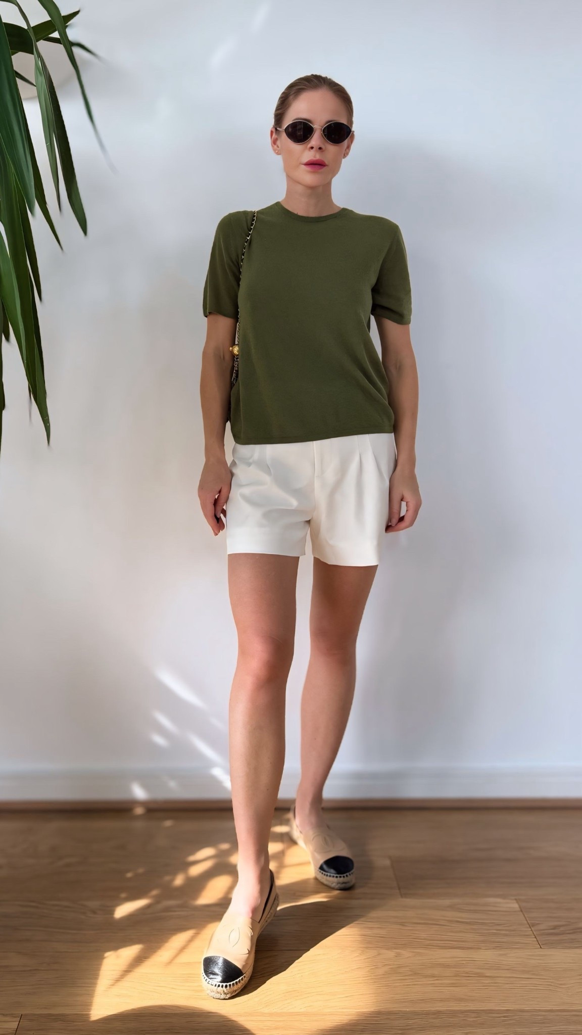 Autumn outfit

Short from Commense use my code : milamay_12 for 12% off

#LTKstyletip #LTKautumn #LTKuk