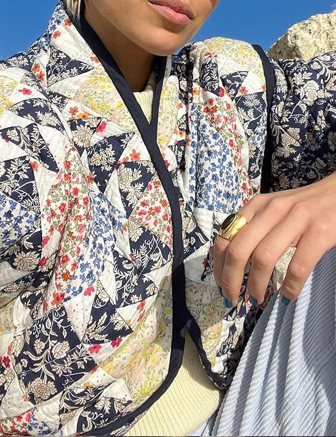 Wyeysyt Women's Cropped Puffer Jacket Lightweight Floral Print Long Sleeve Padded Quilted Puffy C... | Amazon (US)