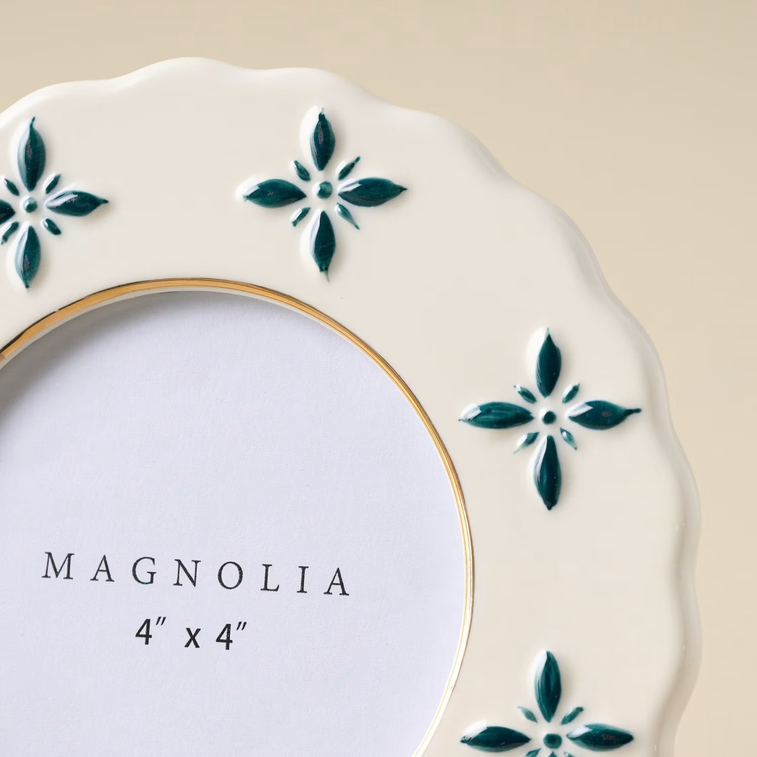 Round Luna Photo Frame | Magnolia