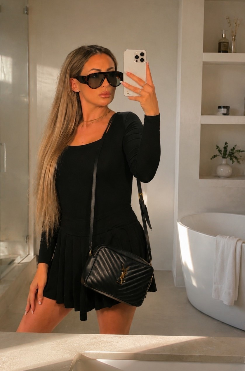 Just a mom out here surviving on athletic wear and huge sunglasses. 😎 

#sunglasses #workout

#LTKmomlife #LTKActive #LTKootd