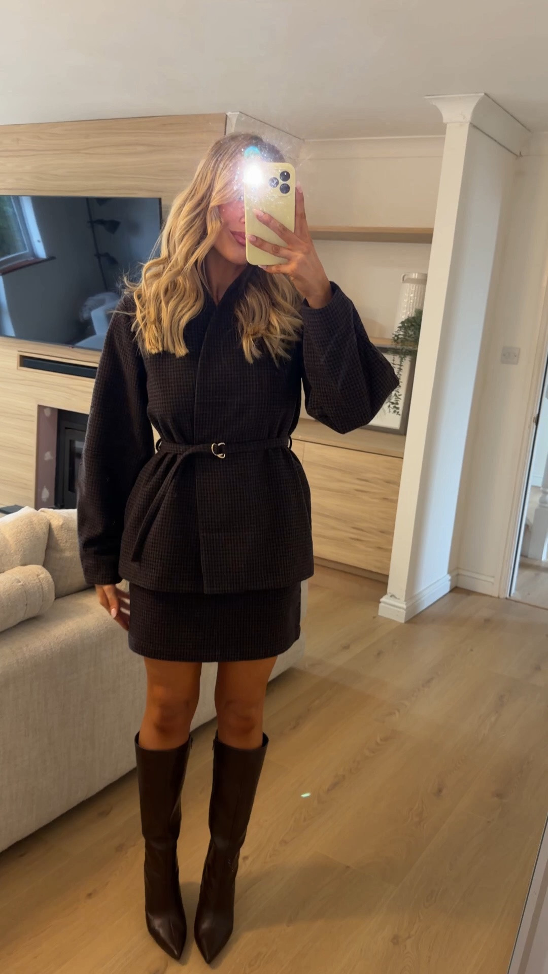 First night out autumnal outfit for our wedding anniversary! 

15% discount code TBCHLOE 😘😘
