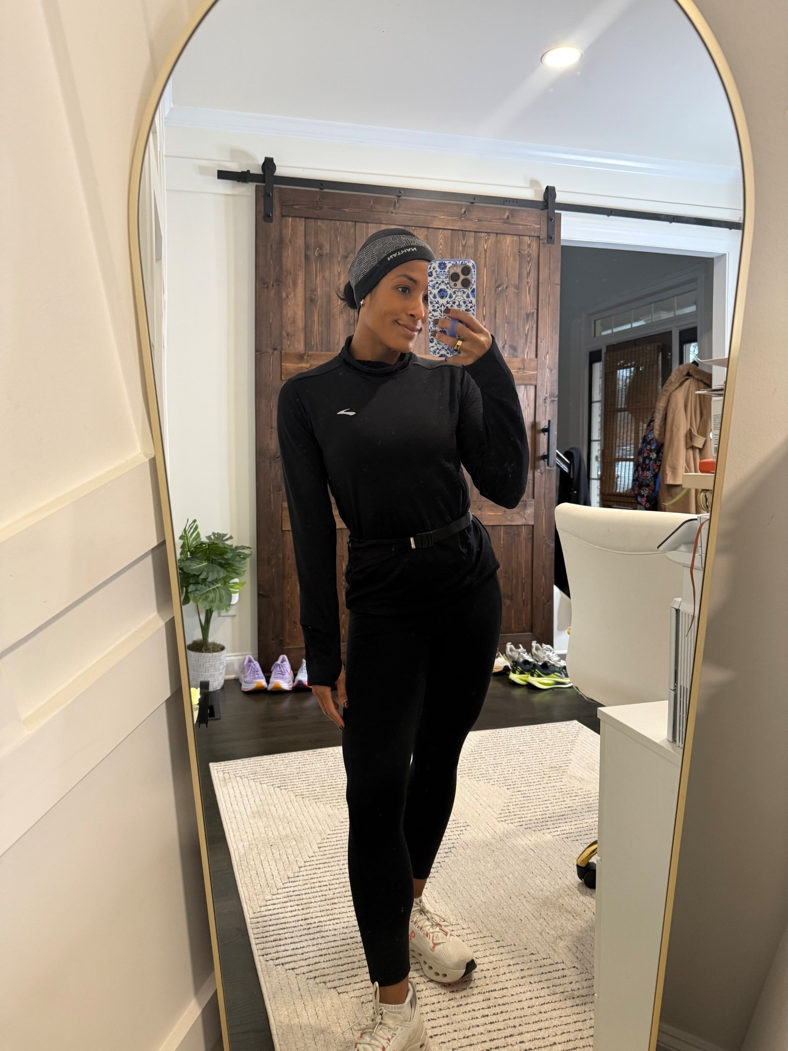 Let’s go for a run :) #running #coldweatherrunning #winterrunningootd 

#LTKfitnessgoals #LTKFindsUnder100 #LTKActive