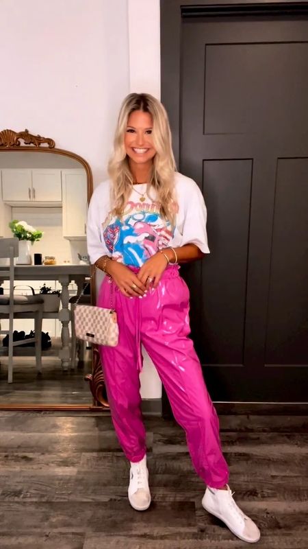 These pink pants 💞😍 #joggers #hotpinkpants #leatherpants #bandtee #bandteeoutfit #whitesneakers #falloutfit #thanksgivingoutfit #boots #giftguide

#LTKstyletip #LTKitbag #LTKU #LTKHoliday #LTKSeasonal